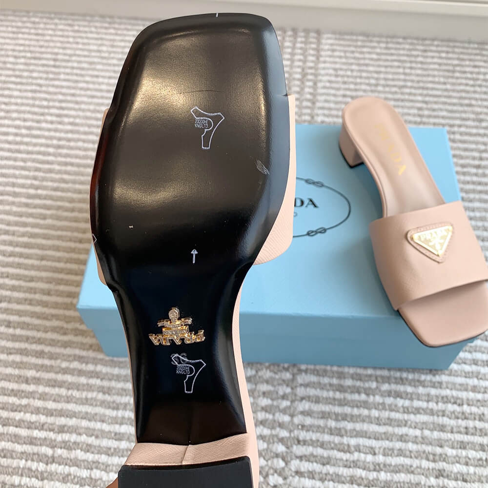 Prada Saffiano patent leather sandals - Top Club