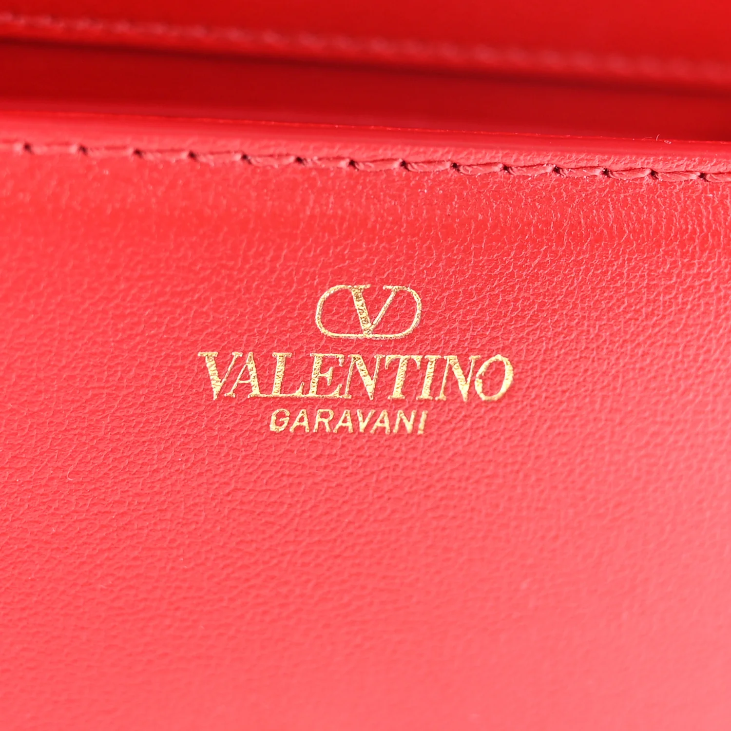 Calfskin Enamel Vlogo Small Loco Shoulder Bag Rouge Pur - Top Club