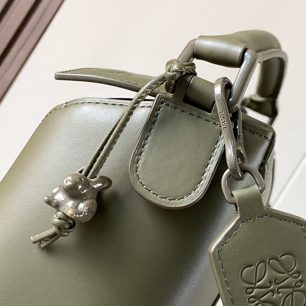 LOEWE Small Puzzle Bag - Top Club