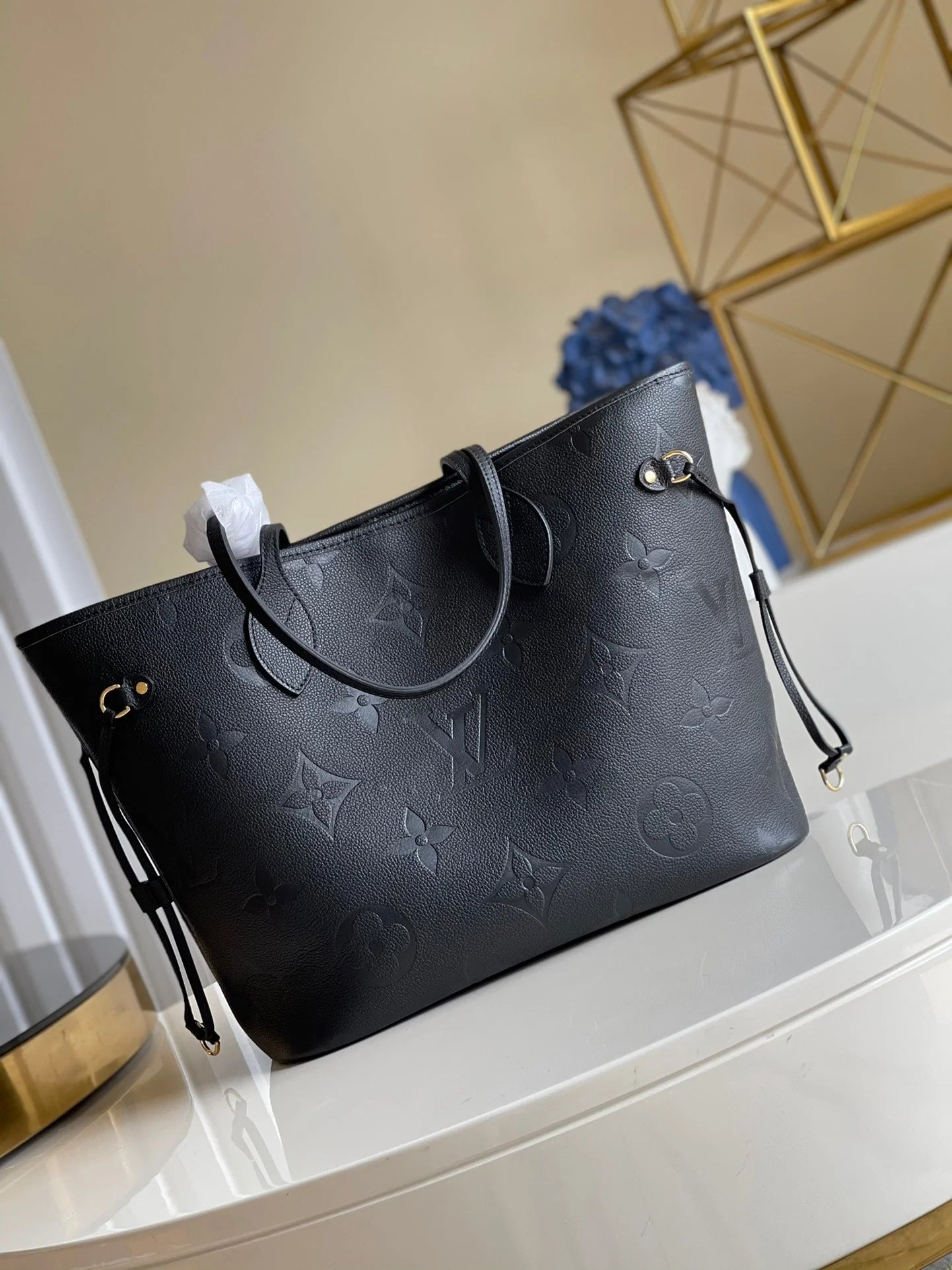 Louis Vuitton Tote Leather Bag - Top Club