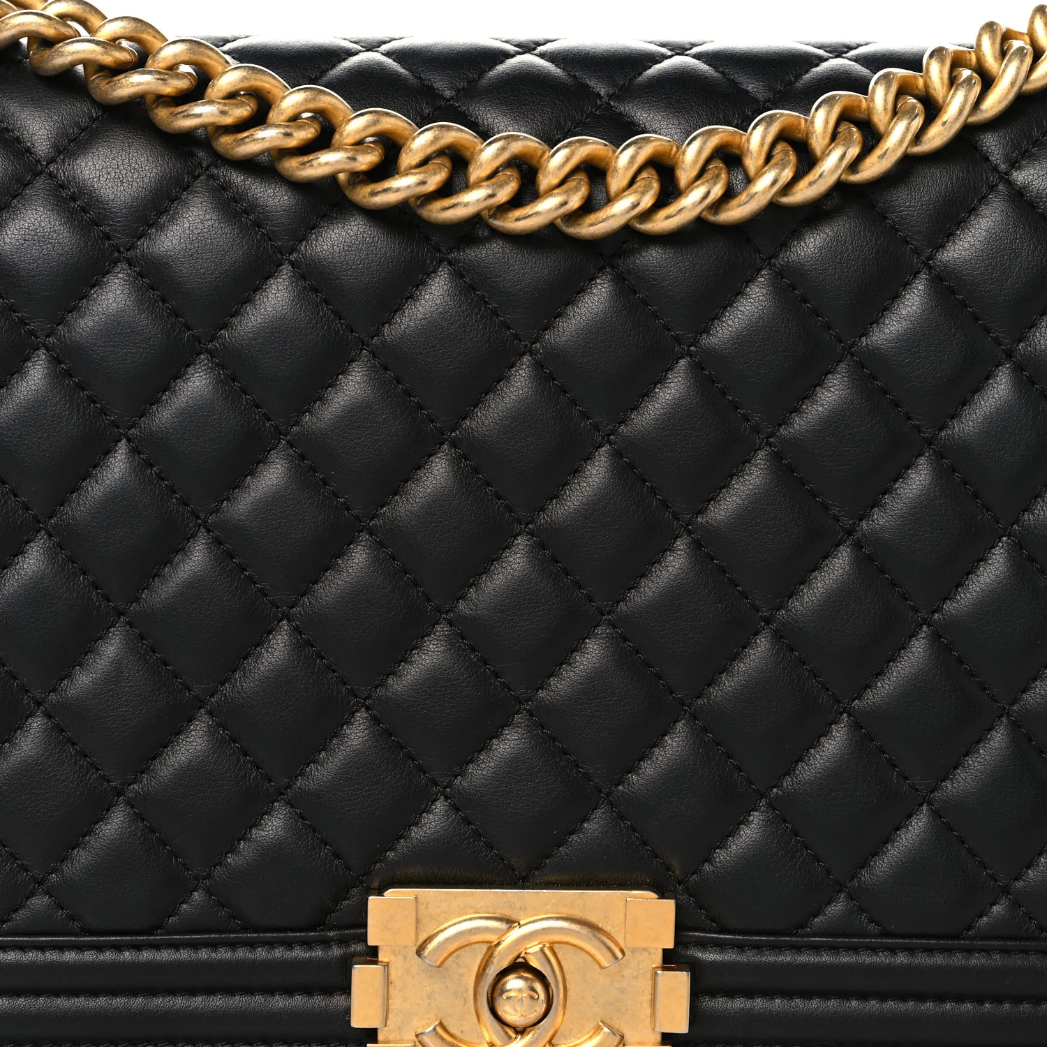 Lambskin Quilted New Medium Boy Flap Black - Top Club