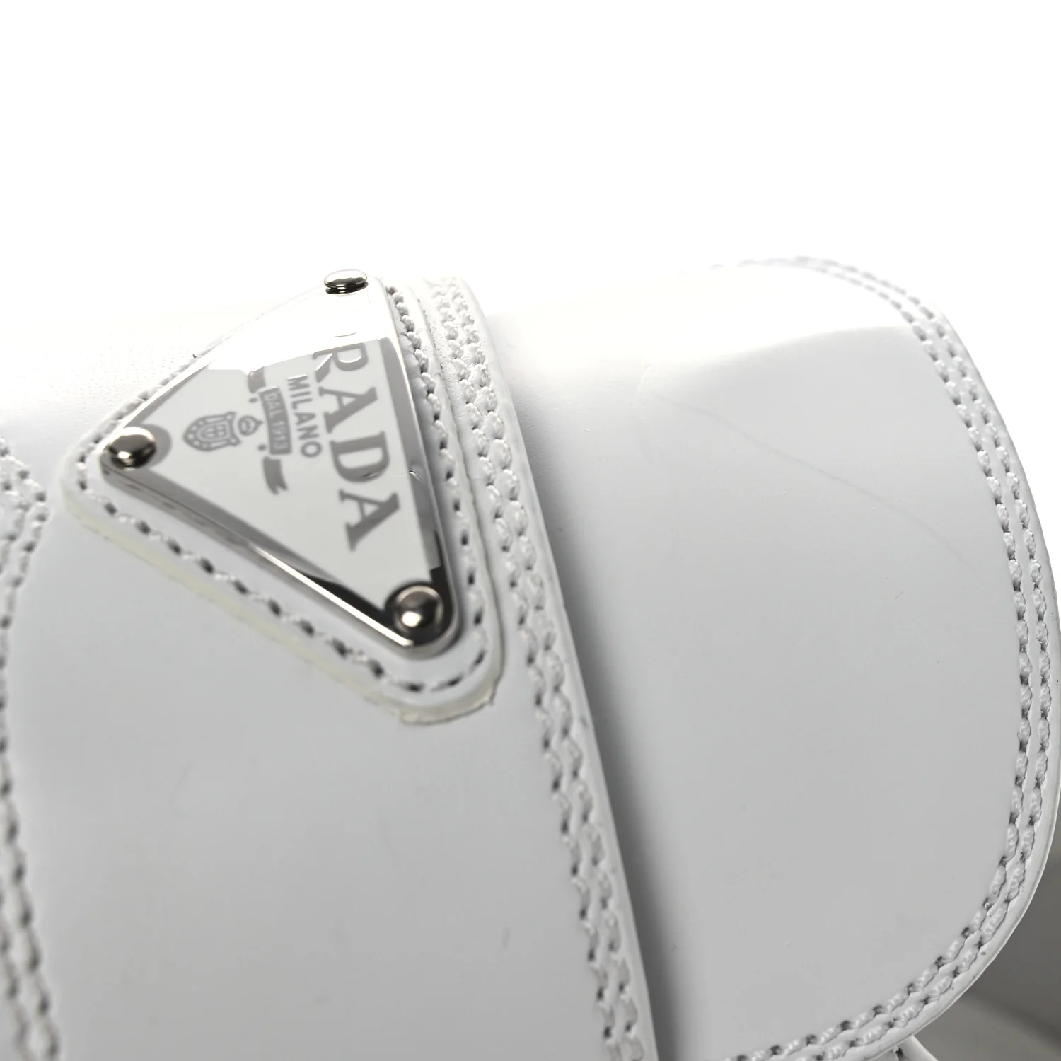Spazzolato Triangle 50mm Loafers 41 White - Top Club