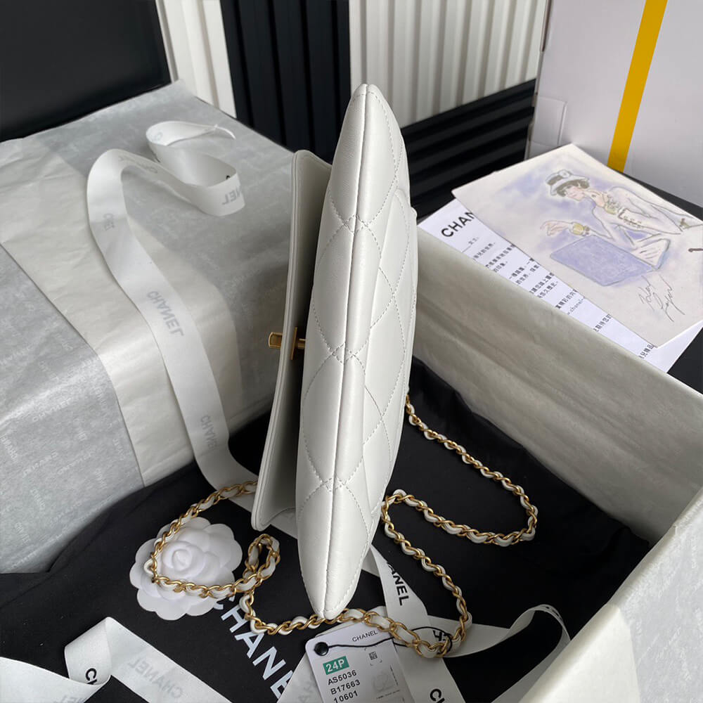 CHANEL Clutch - Top Club
