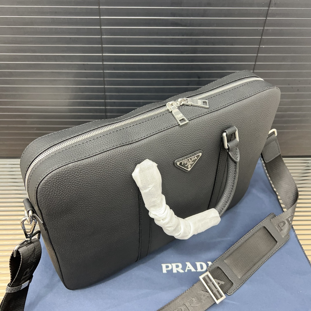 Pra new arrival briefcase laptop bag size: 38*28 cm - Top Club