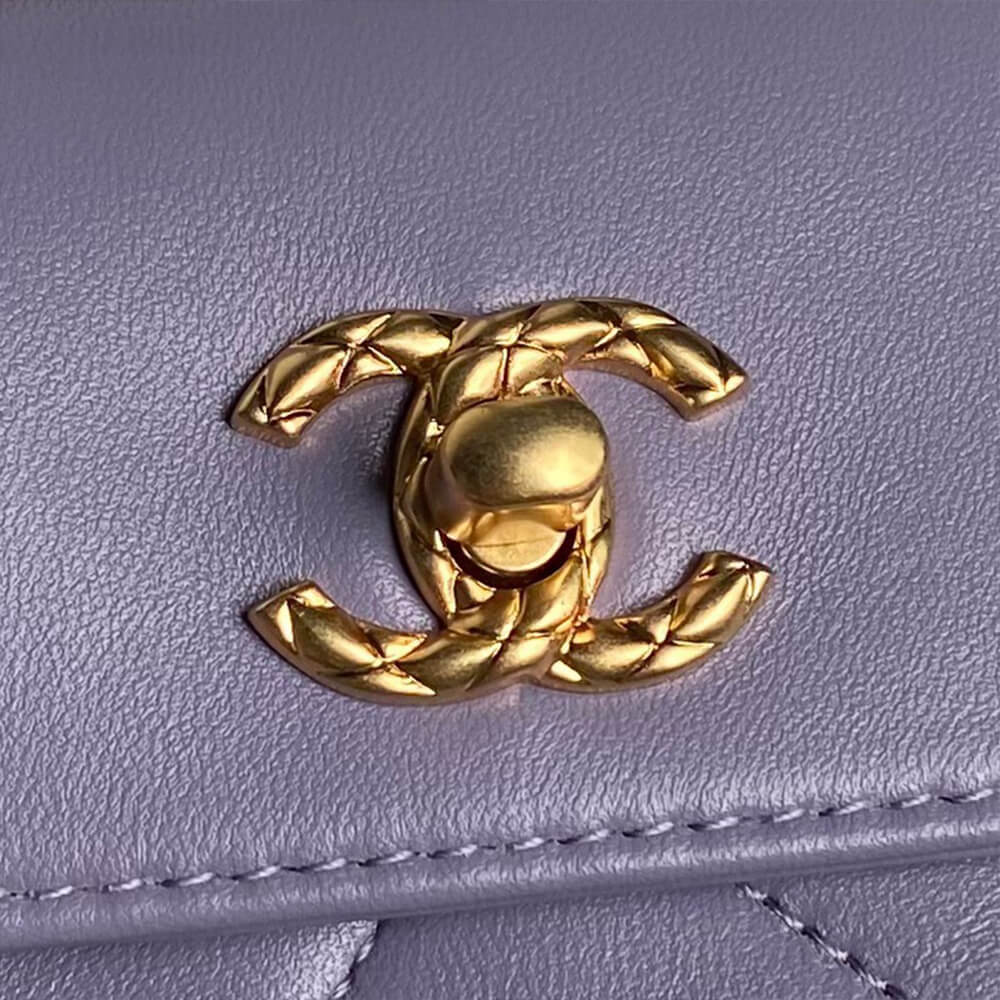 CHANEL Clutch - Top Club