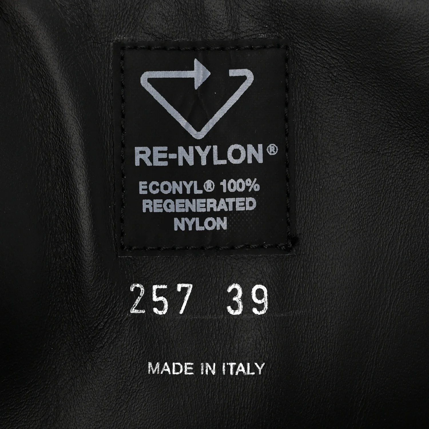 Spazzolato Rois Re-Nylon Metal Triangle Logo Monolith Pouch Pocket 55mm Tall Combat Boots 39 Black - Top Club