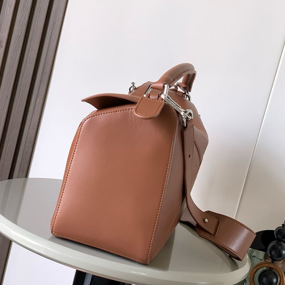 Loewe Large Featherlight Puzzle bag in nappa lambskin(HIGH-END GRADE) - Top Club