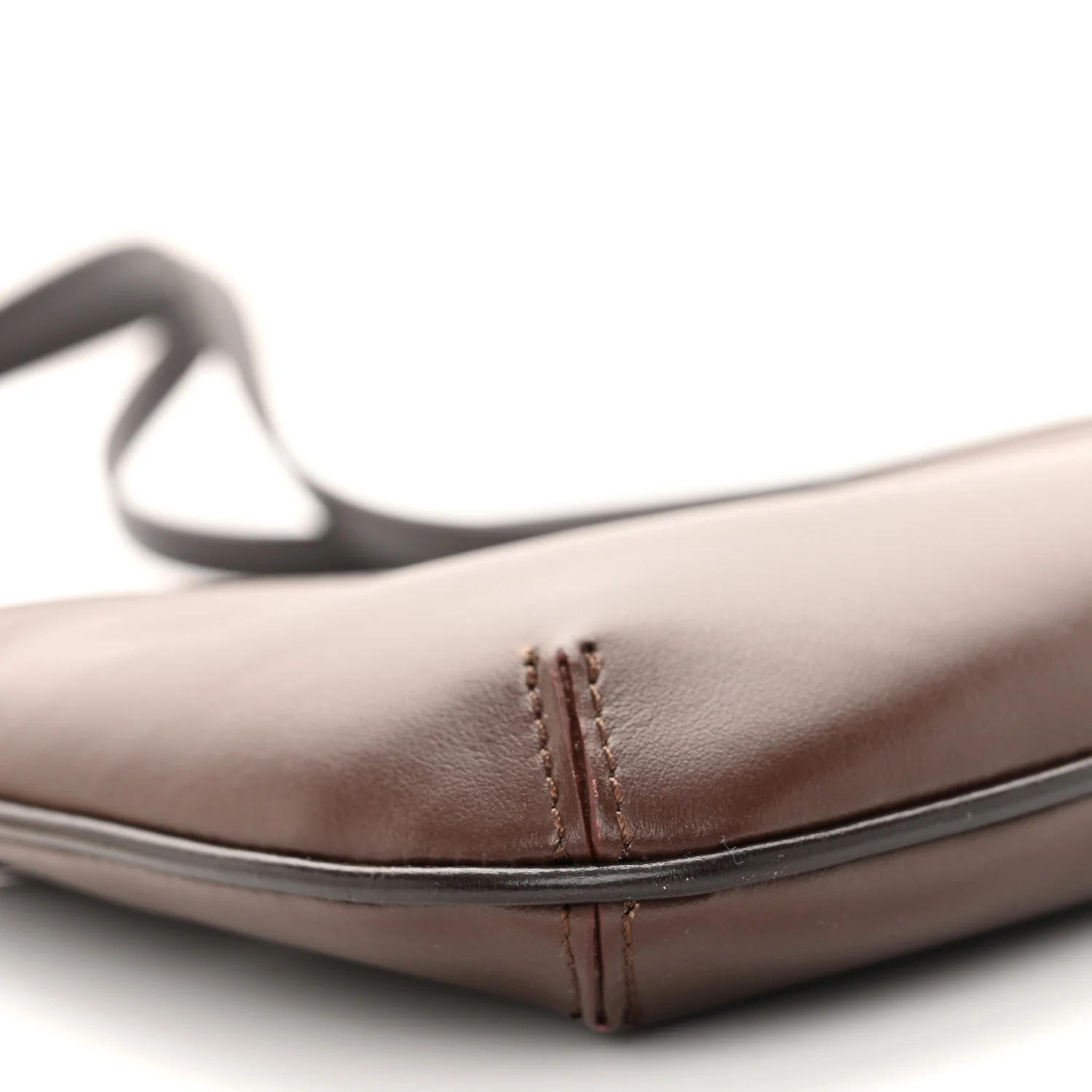 Smooth Calfskin Le Bisou Medium Brown - Top Club