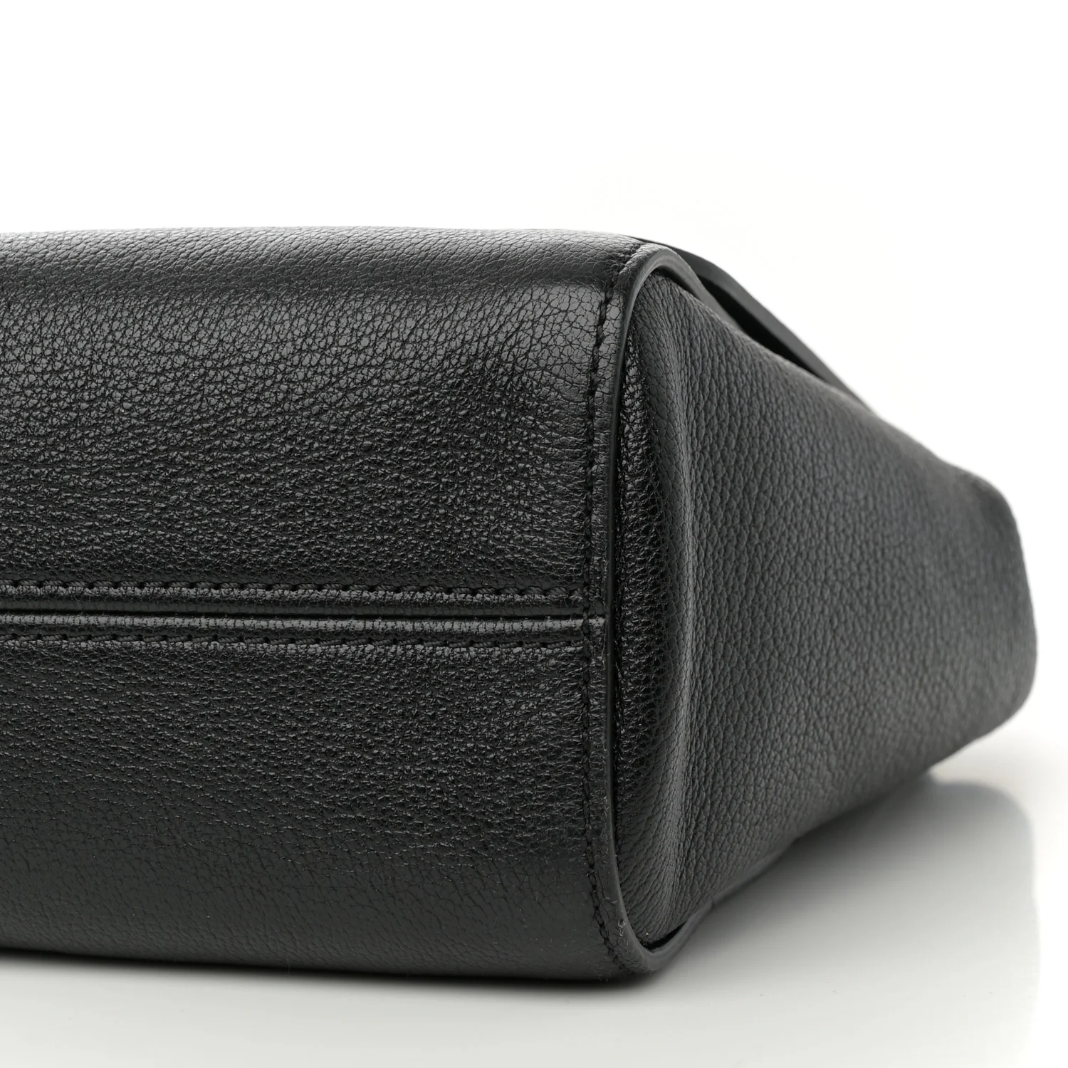 Glossy Goatskin Medium Lily Black - Top Club