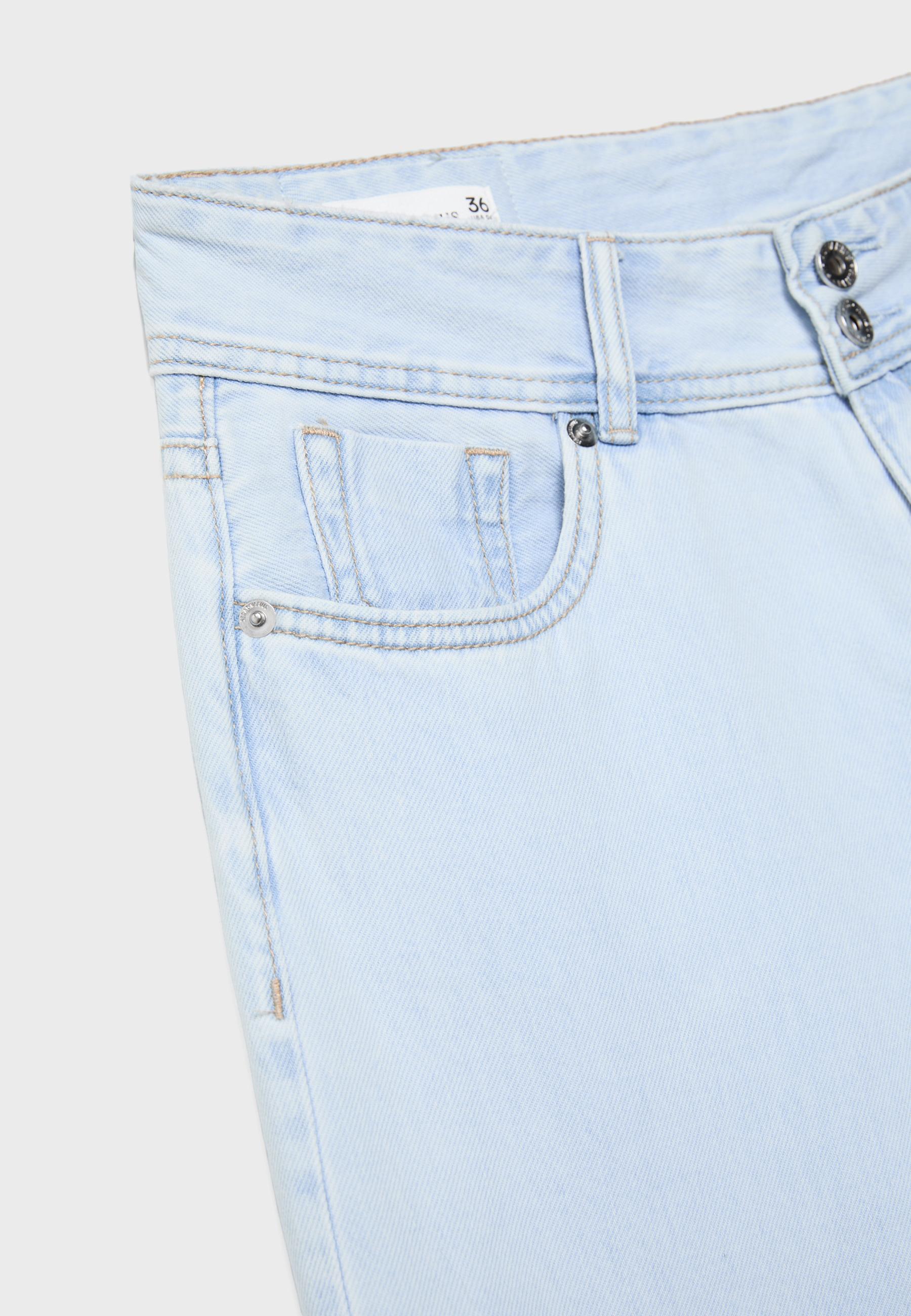 LOW-RISE DOUBLE-BUTTON JEANS