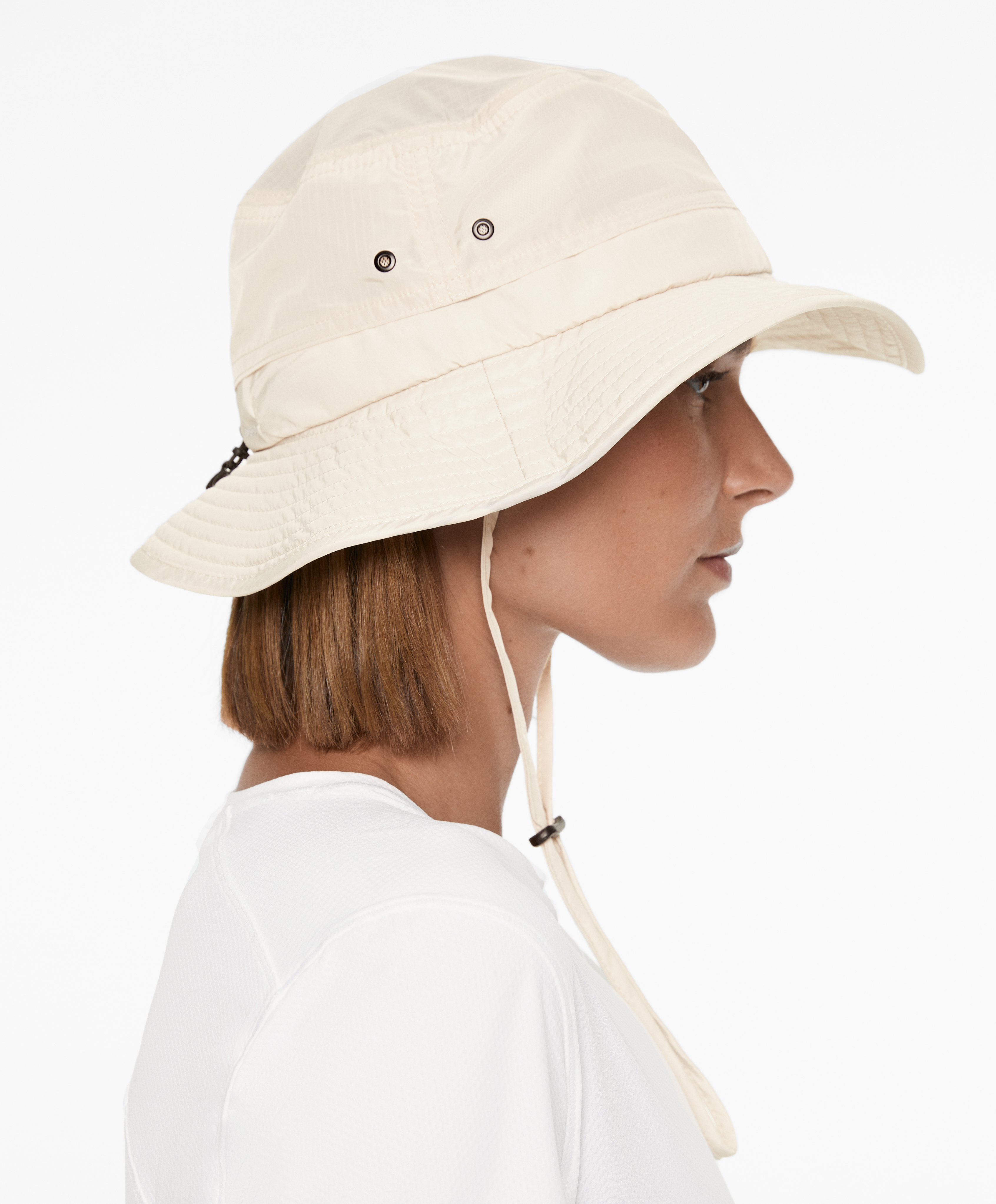 OYSHO Ultra light hat