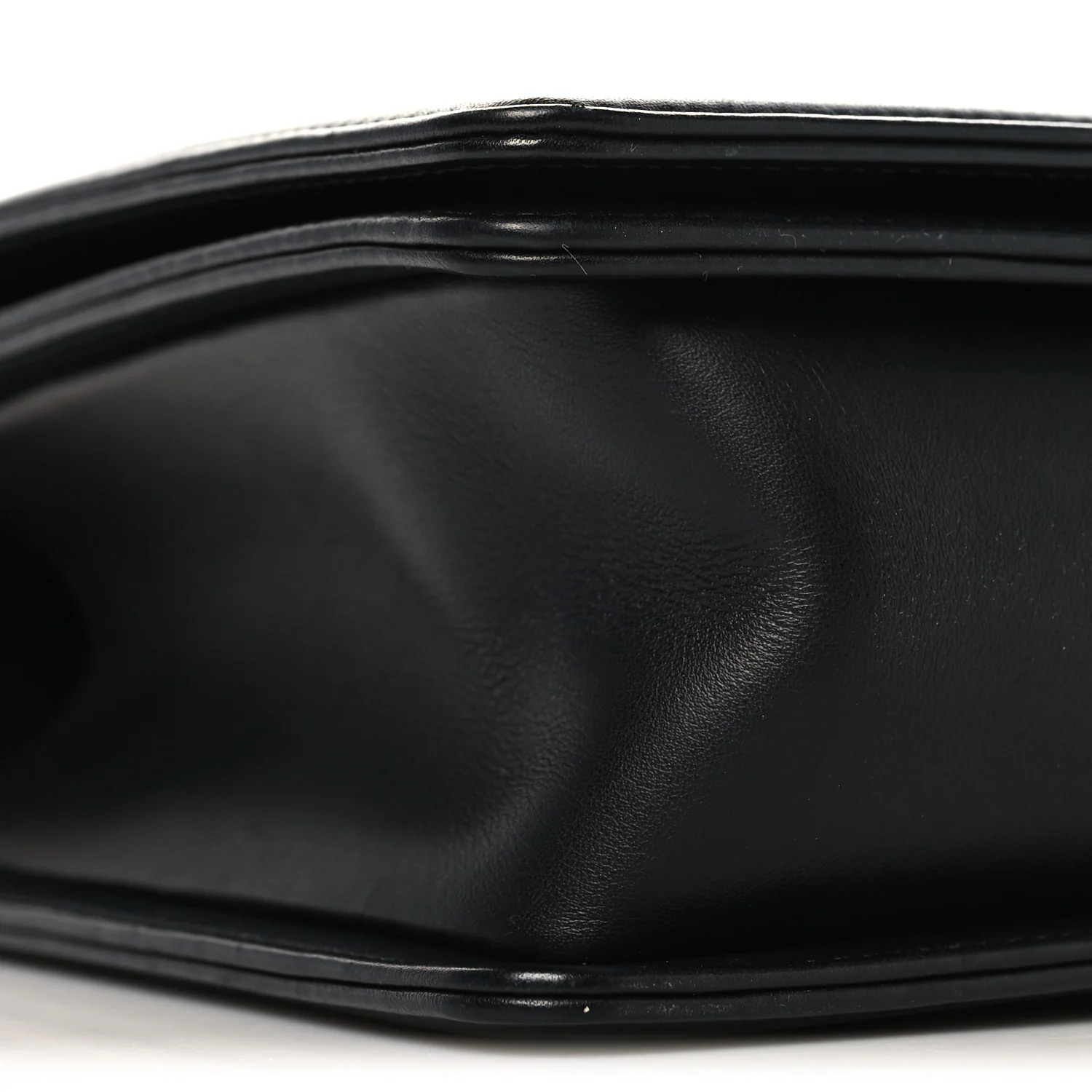 Lambskin Quilted New Medium Boy Flap Black - Top Club
