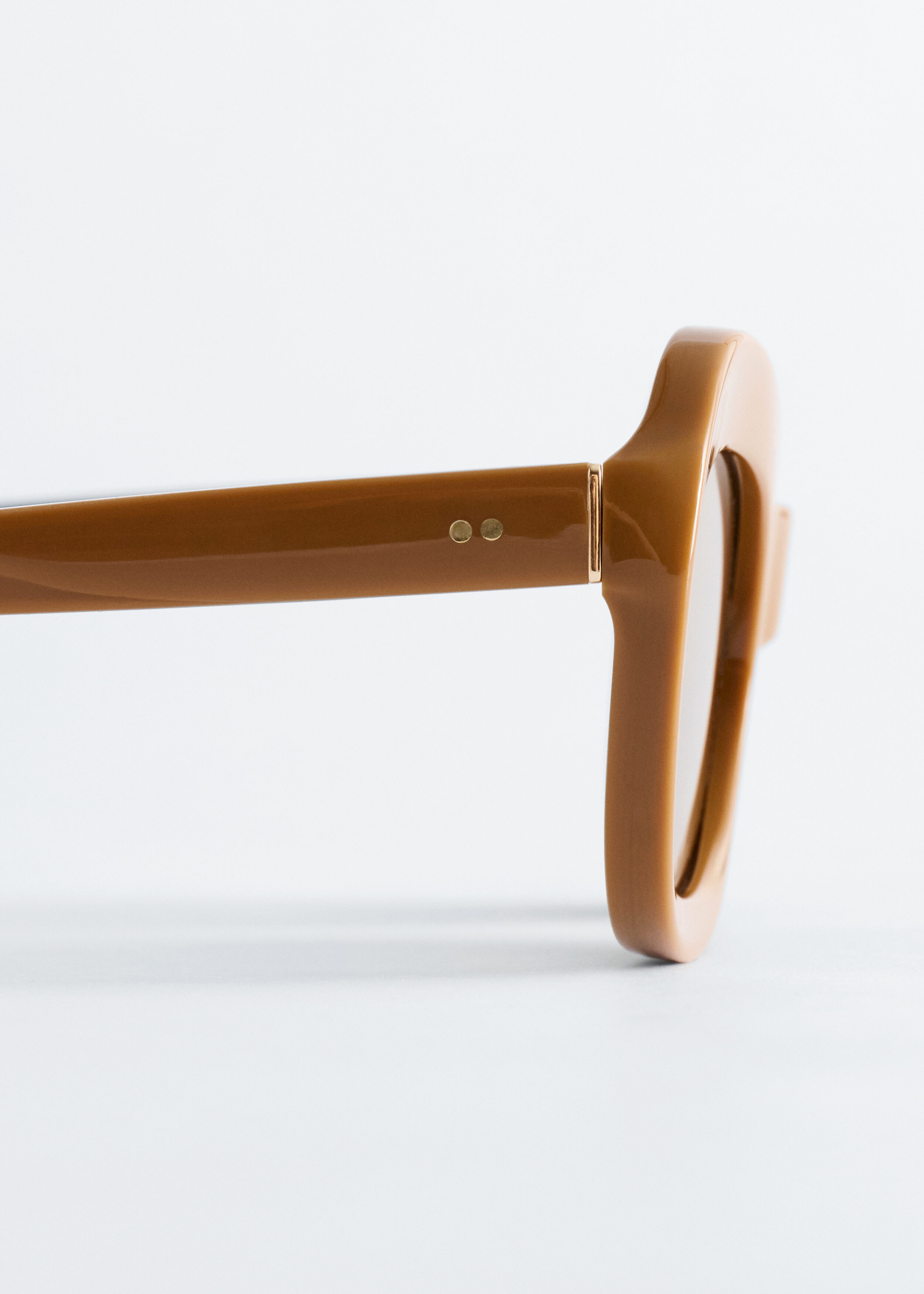 & Other Stories OVAL CAT-EYE SUNGLASSES