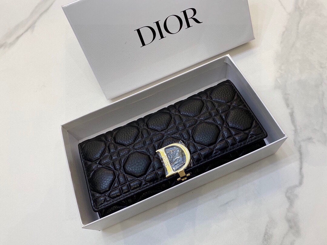 D new arrival women wallet size : 19 *10 cm - Top Club