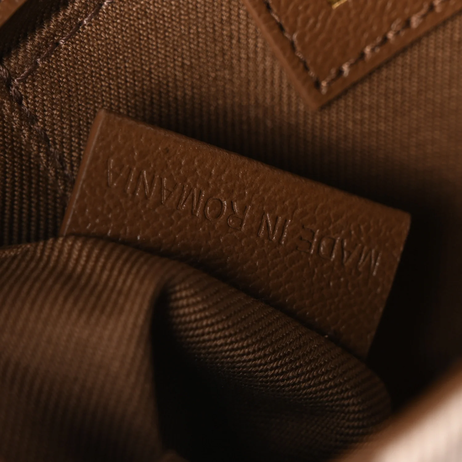 Grained Calfskin House Check Tartan Mix New Hampshire Earth - Top Club
