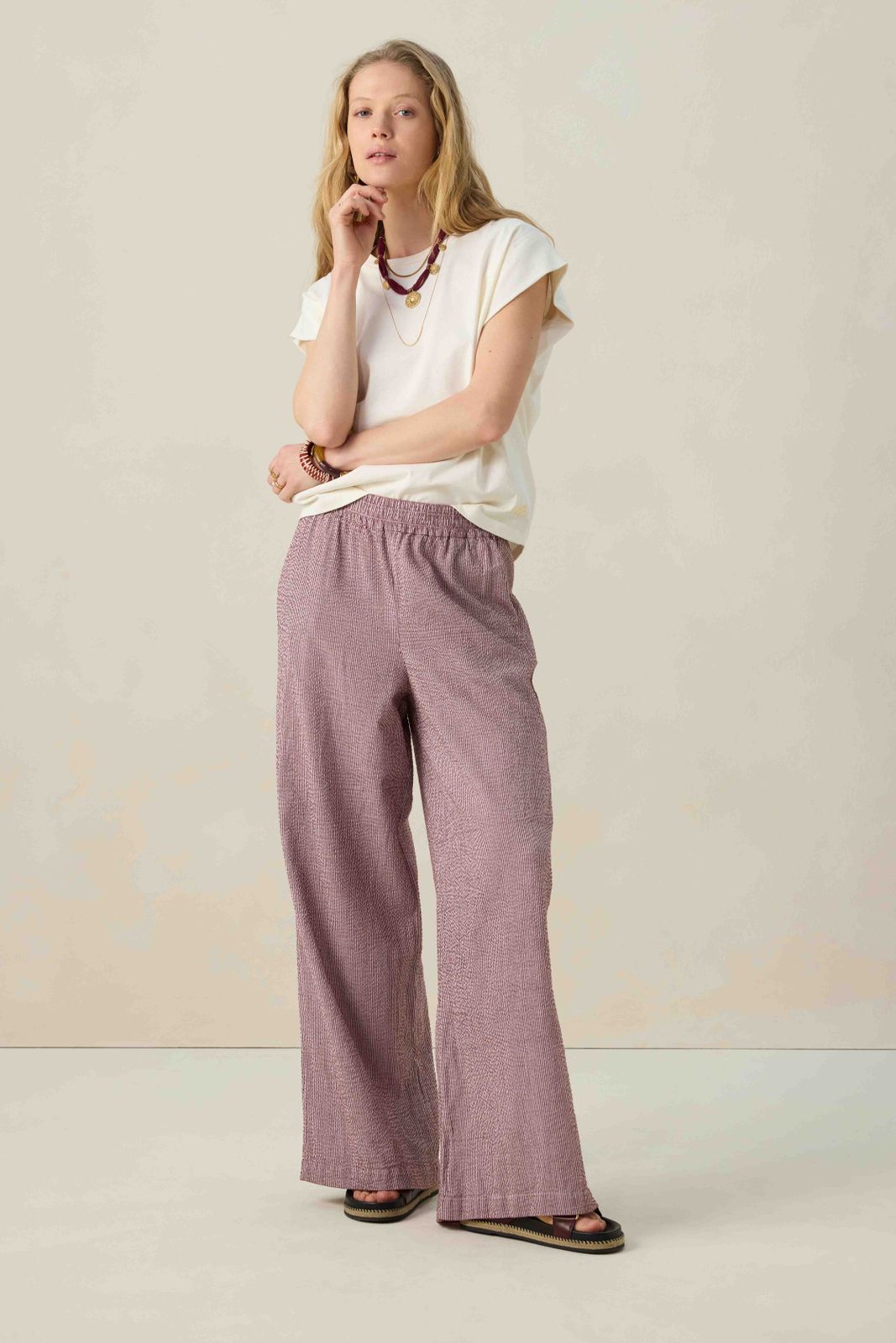 Donkerrode gestreepte high waist wide leg broek