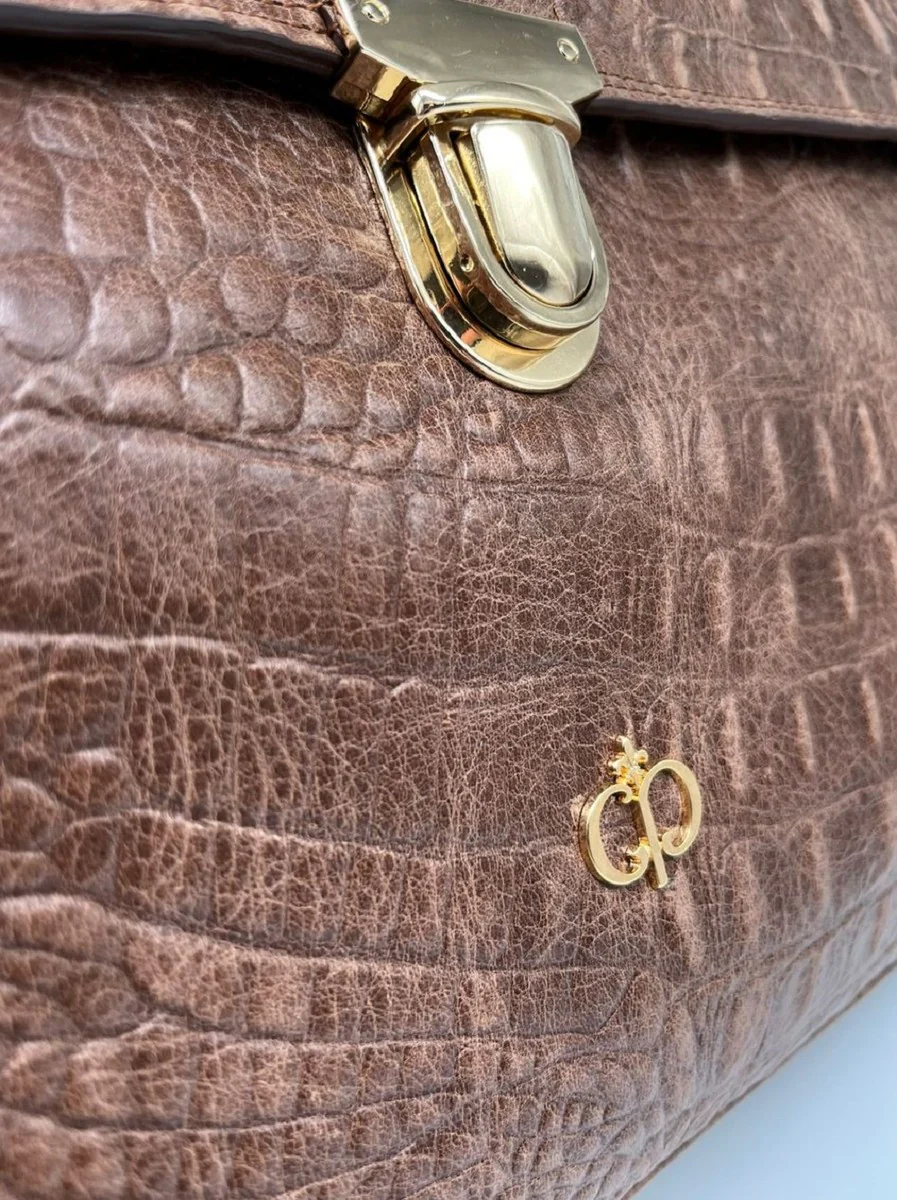 Luxury genuine leather men's briefcase in crocodile look brown / gold 42 cm - Made in Italy