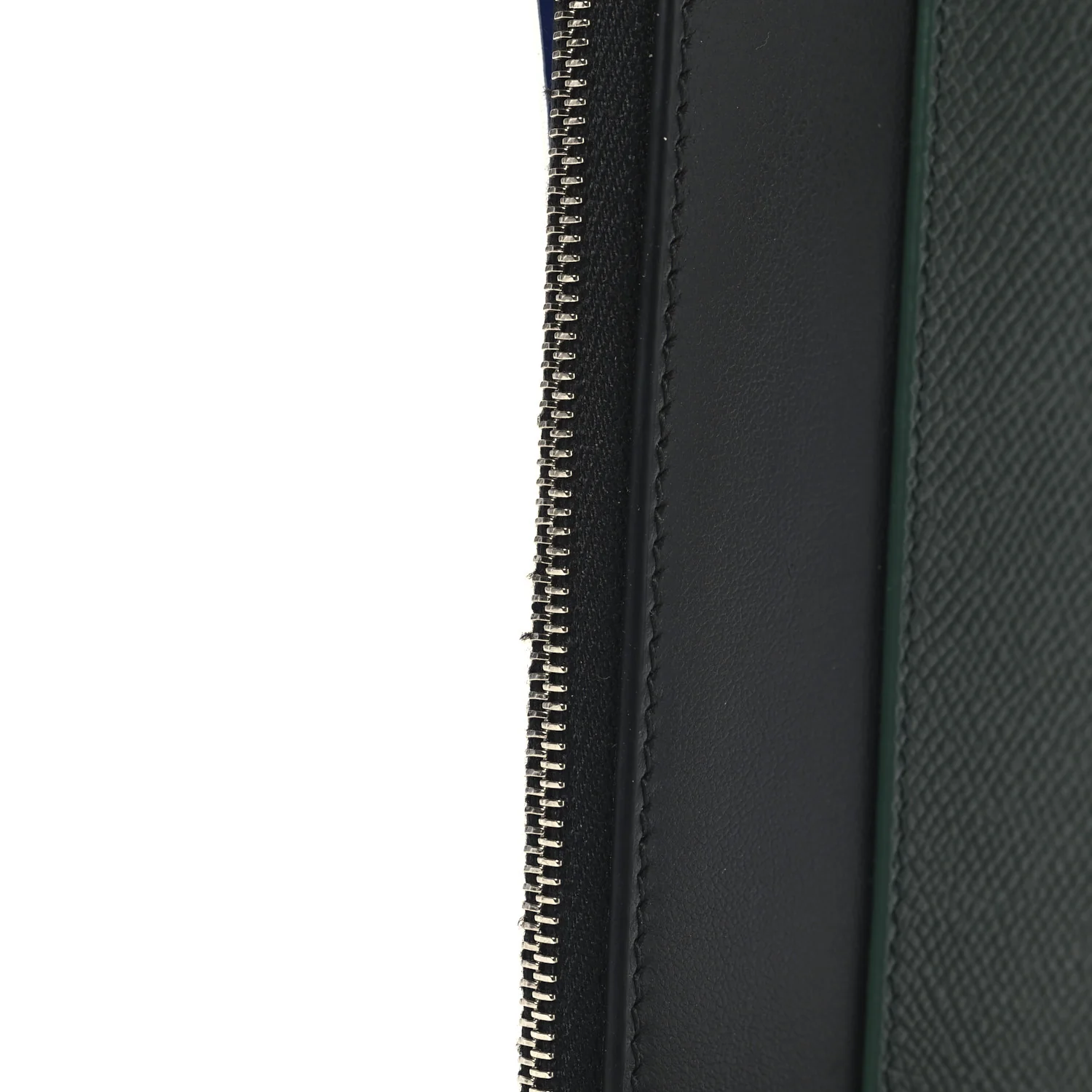 Textured Calfskin Passport Phone Holder Green - Top Club