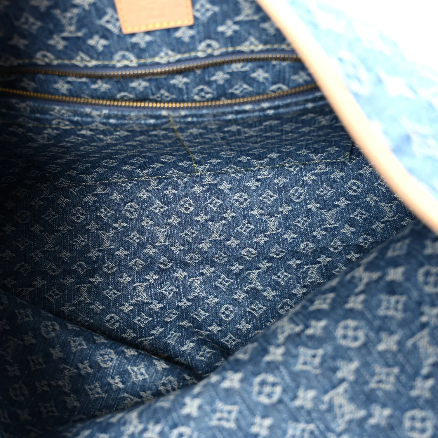 Monogram Denim CarryAll MM Blue - Top Club
