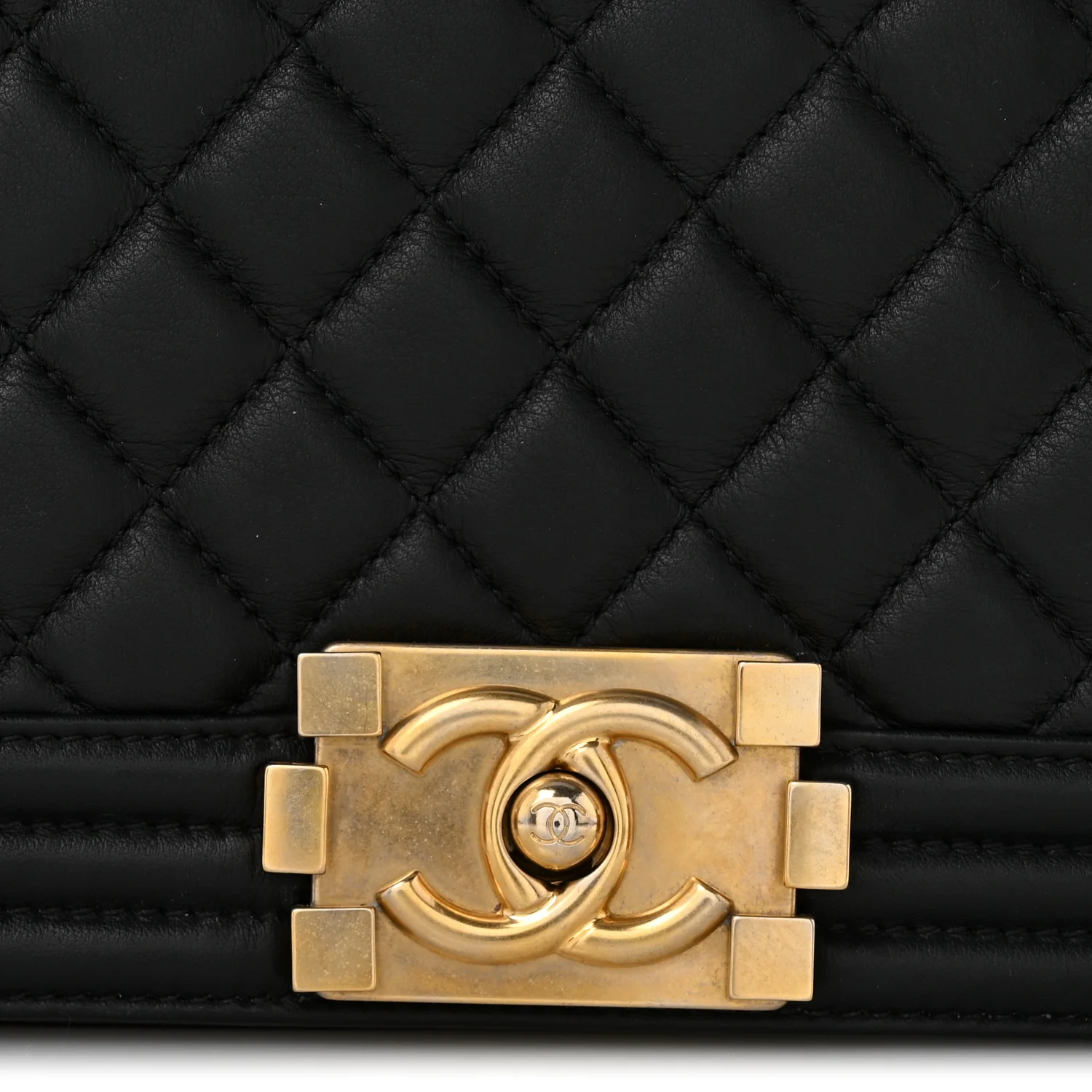Lambskin Quilted Medium Boy Flap Black - Top Club
