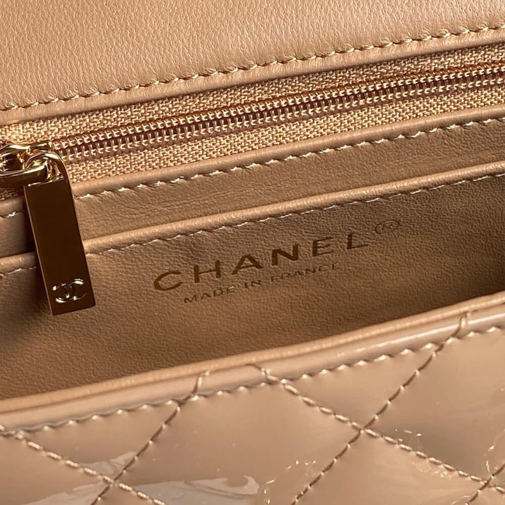 CHANEL Mini Classic Handbag With Top Handle - Top Club