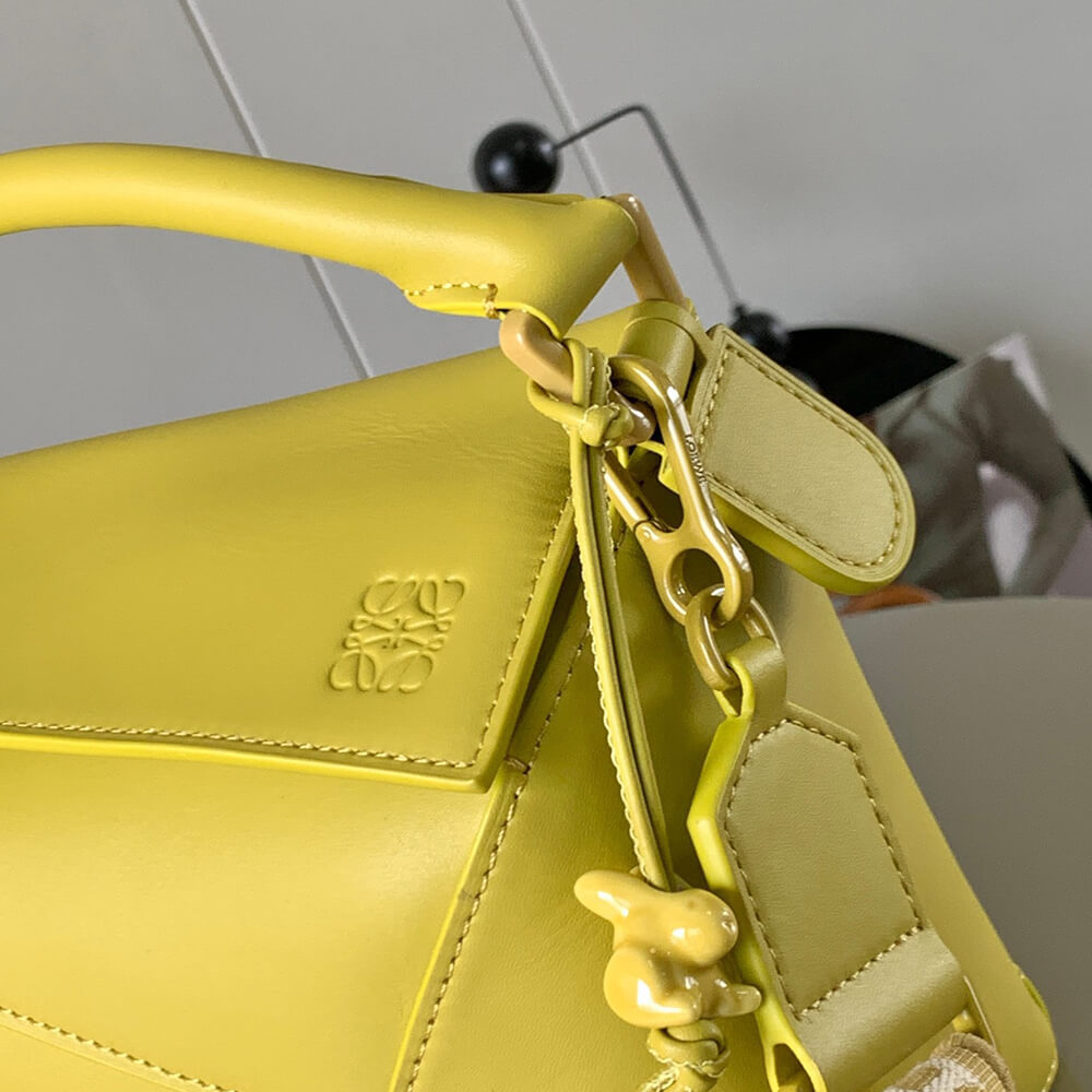 LOEWE Small Puzzle Bag - Top Club