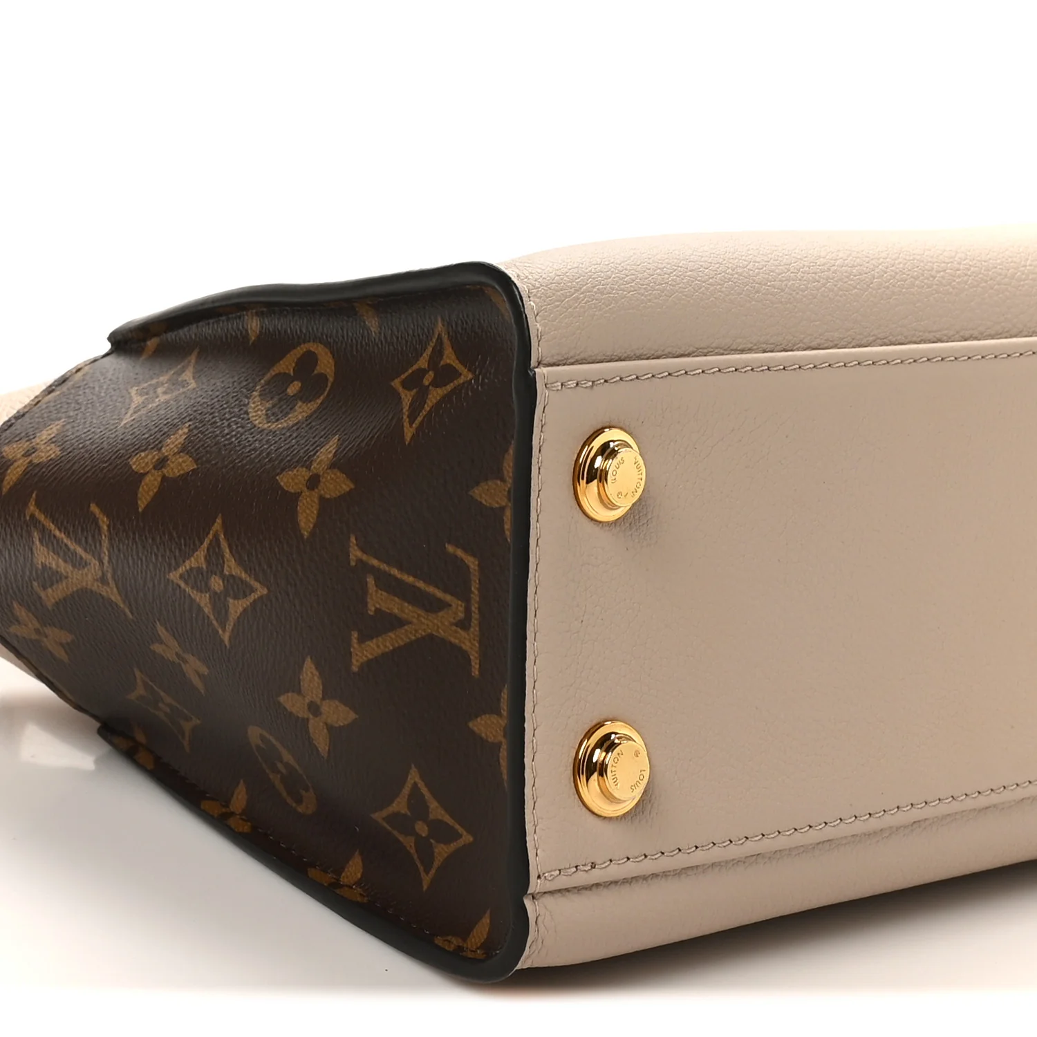 Calfskin Monogram On My Side PM Greige - Top Club