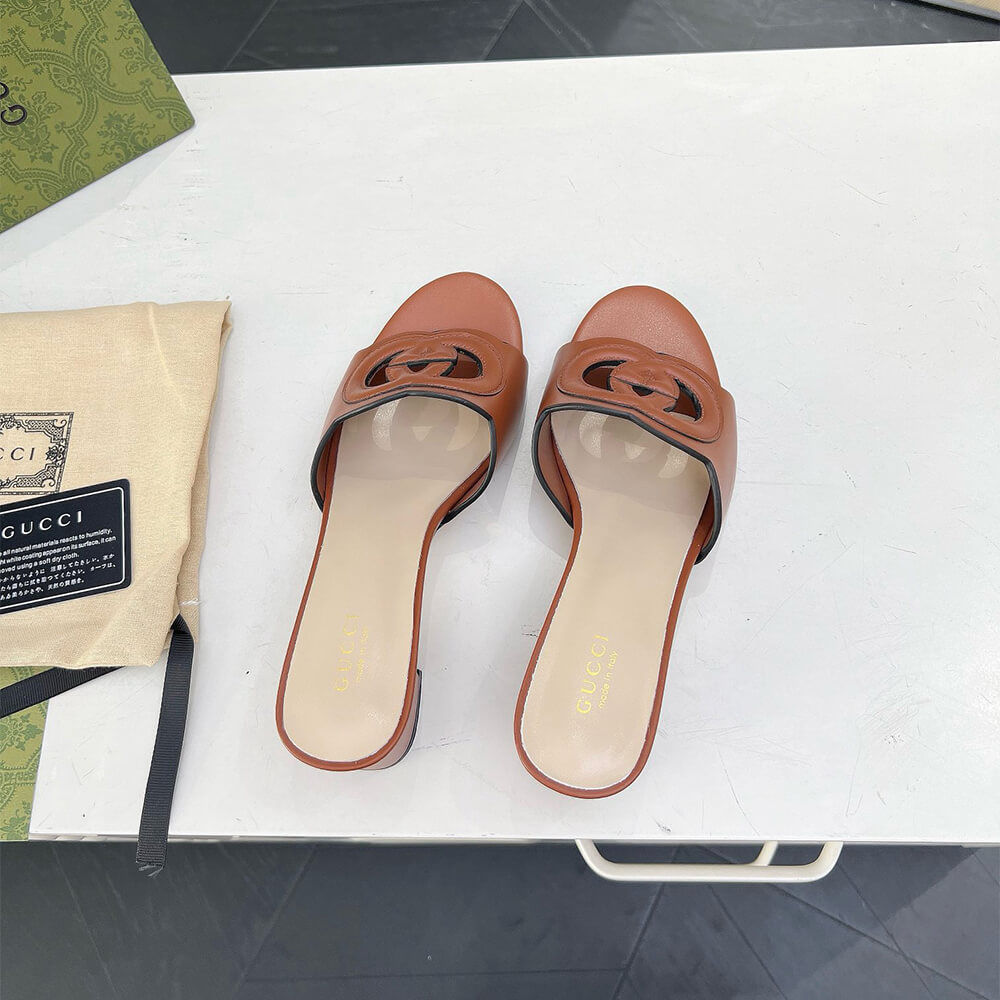 GUCCI Women s Interlocking G slide sandal - Top Club