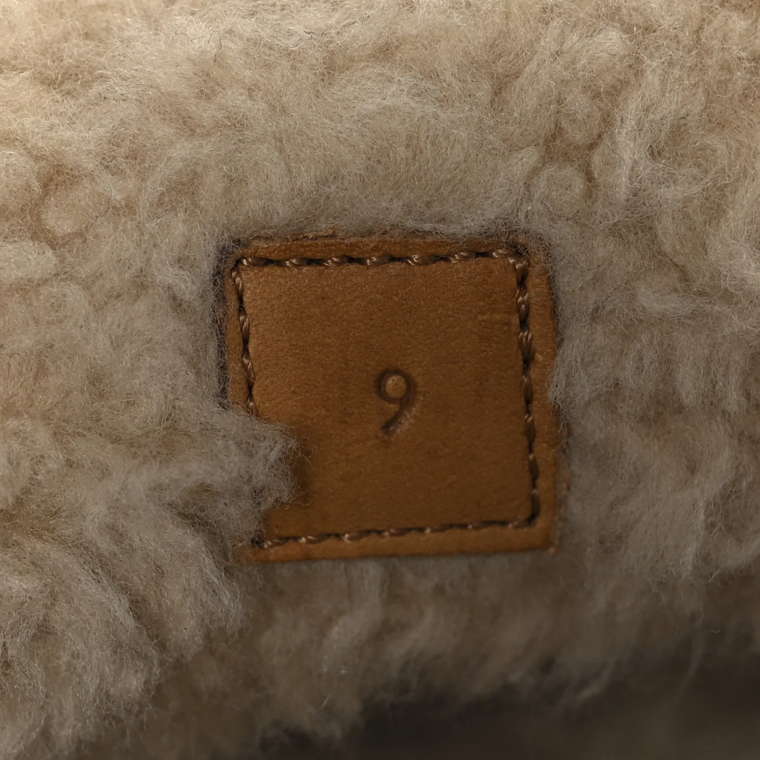 Covered Wool GG Monogram Mens Fria Horsebit Loafers 9 Beige Ebony Black Butterscotch - Top Club