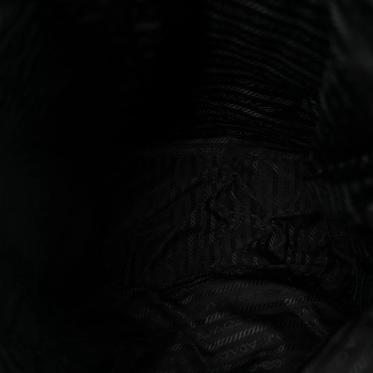 Nylon Vela Medium Backpack Black - Top Club