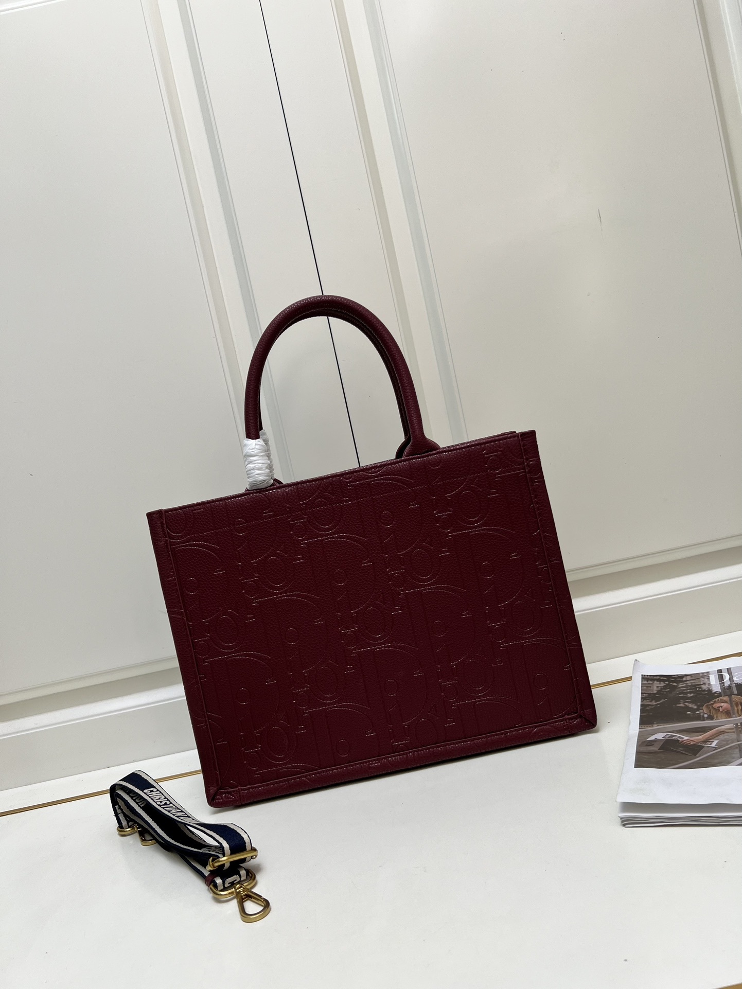 D new arrival book tote bag size: 36.5*28*17.5cm top quality - Top Club