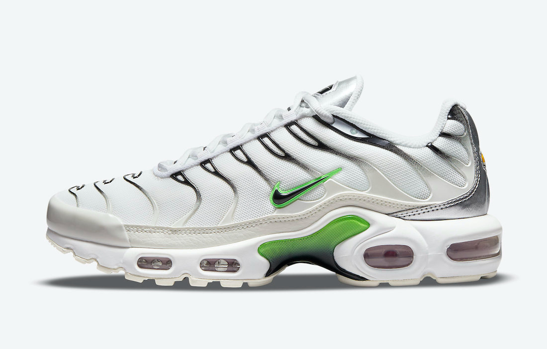 Air Max Plus  White Green Strike  DN6997-100 - Sneaker Replica Workshop