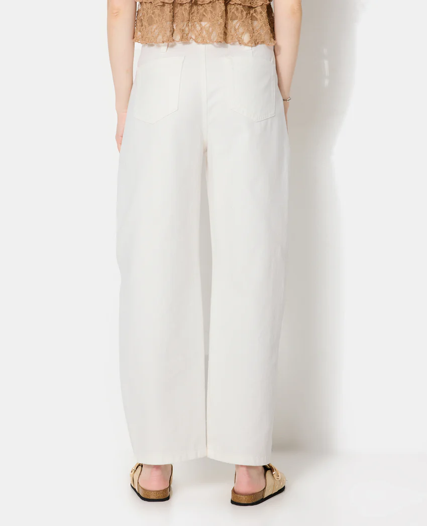 Pimkie Jean barrel avec jeux de couture et bouton décalé