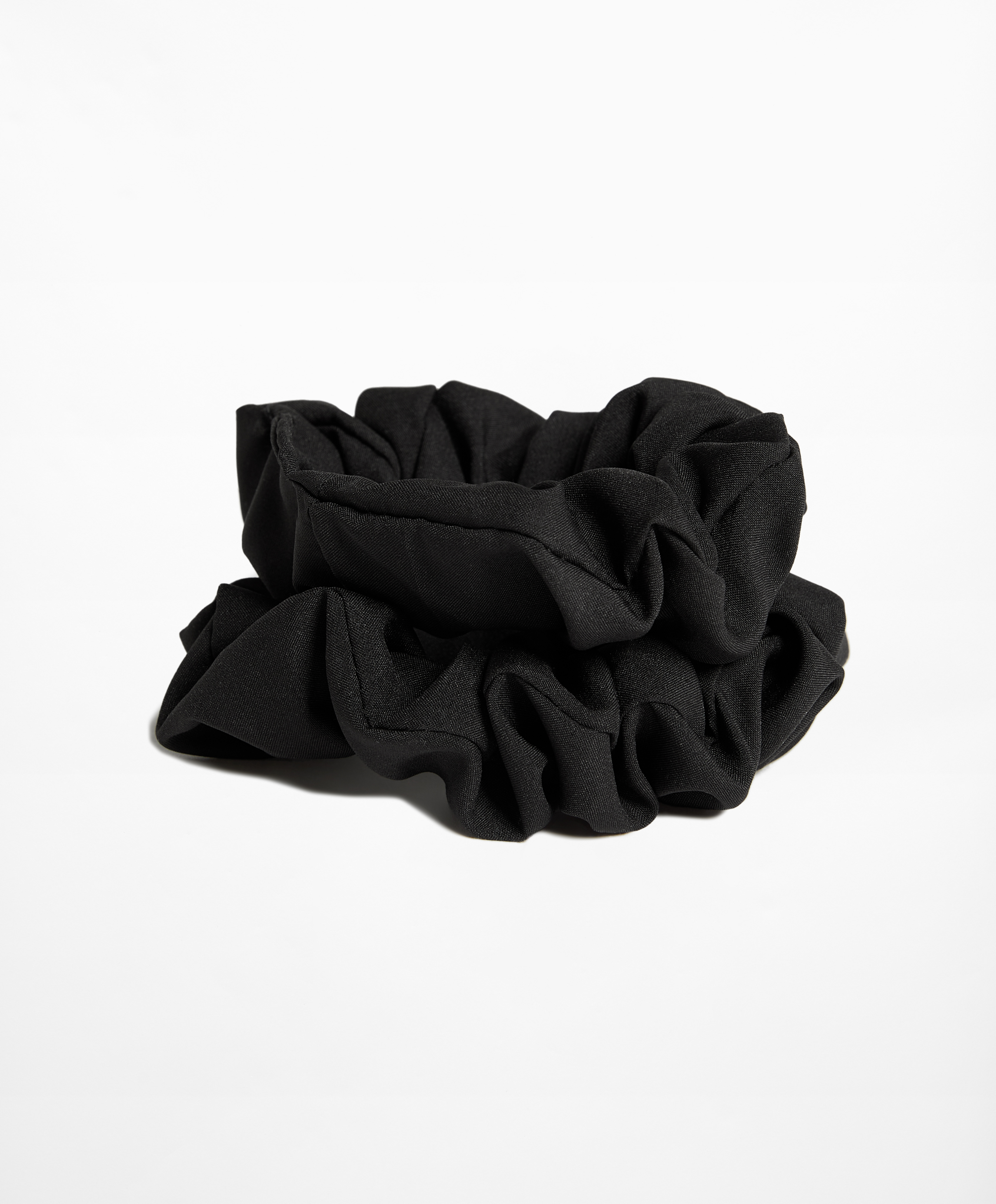OYSHO 2 scrunchies