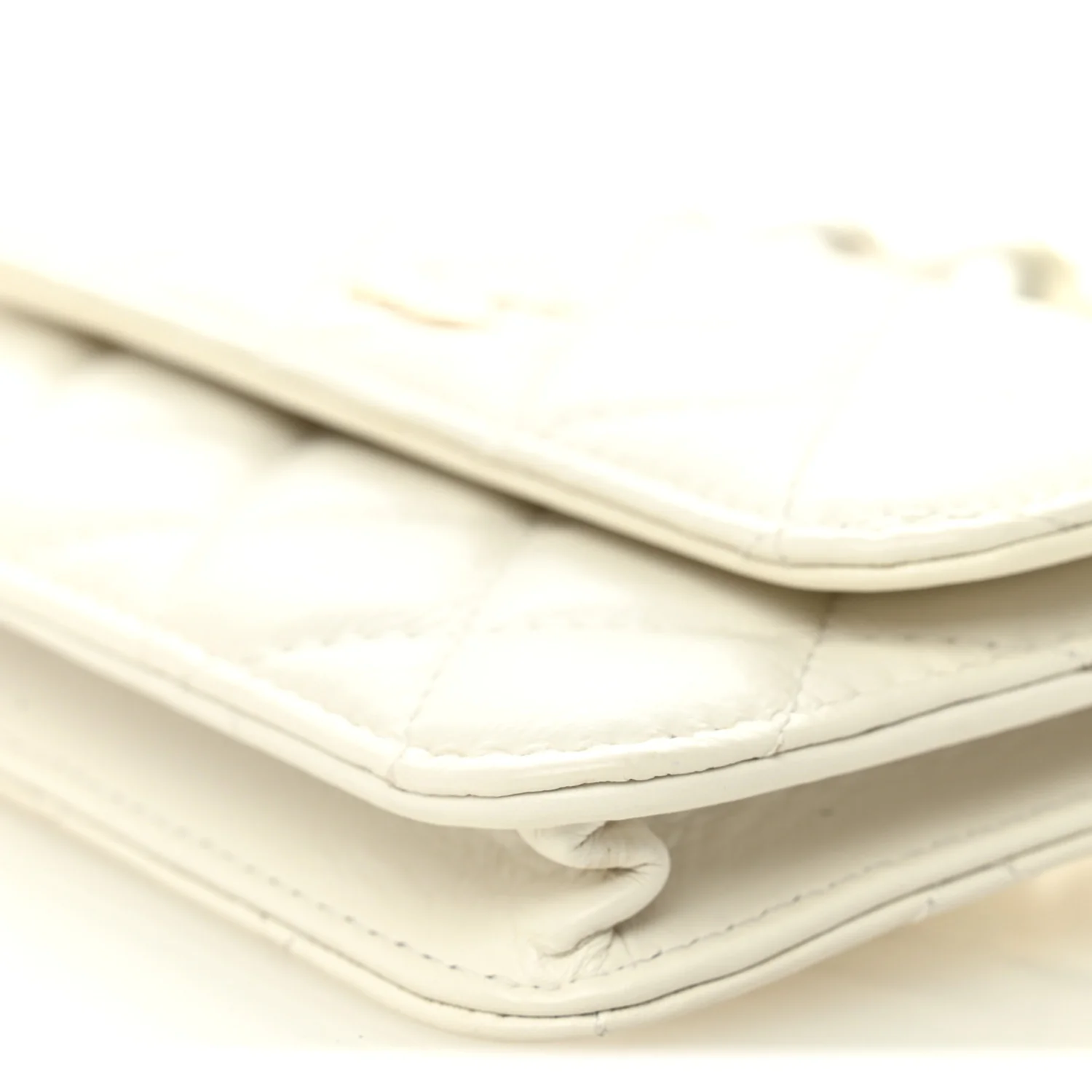 Calfskin Quilted Maxi Pearls Clutch With Chain  White - Top Club