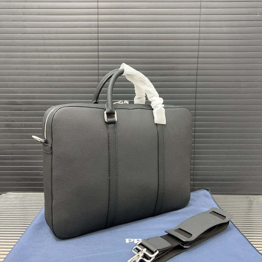 Pra new arrival briefcase laptop bag size: 38*28 cm - Top Club