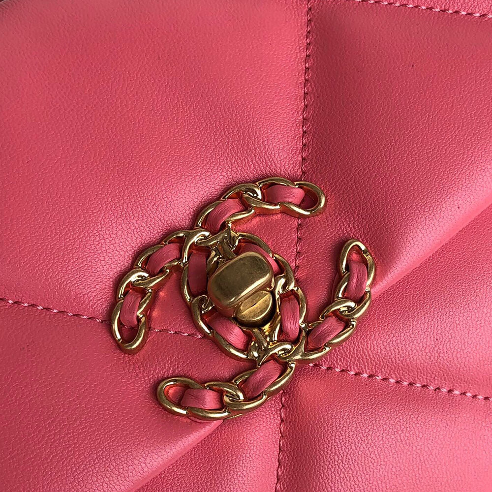 CHANEL 19 Handbag - Top Club