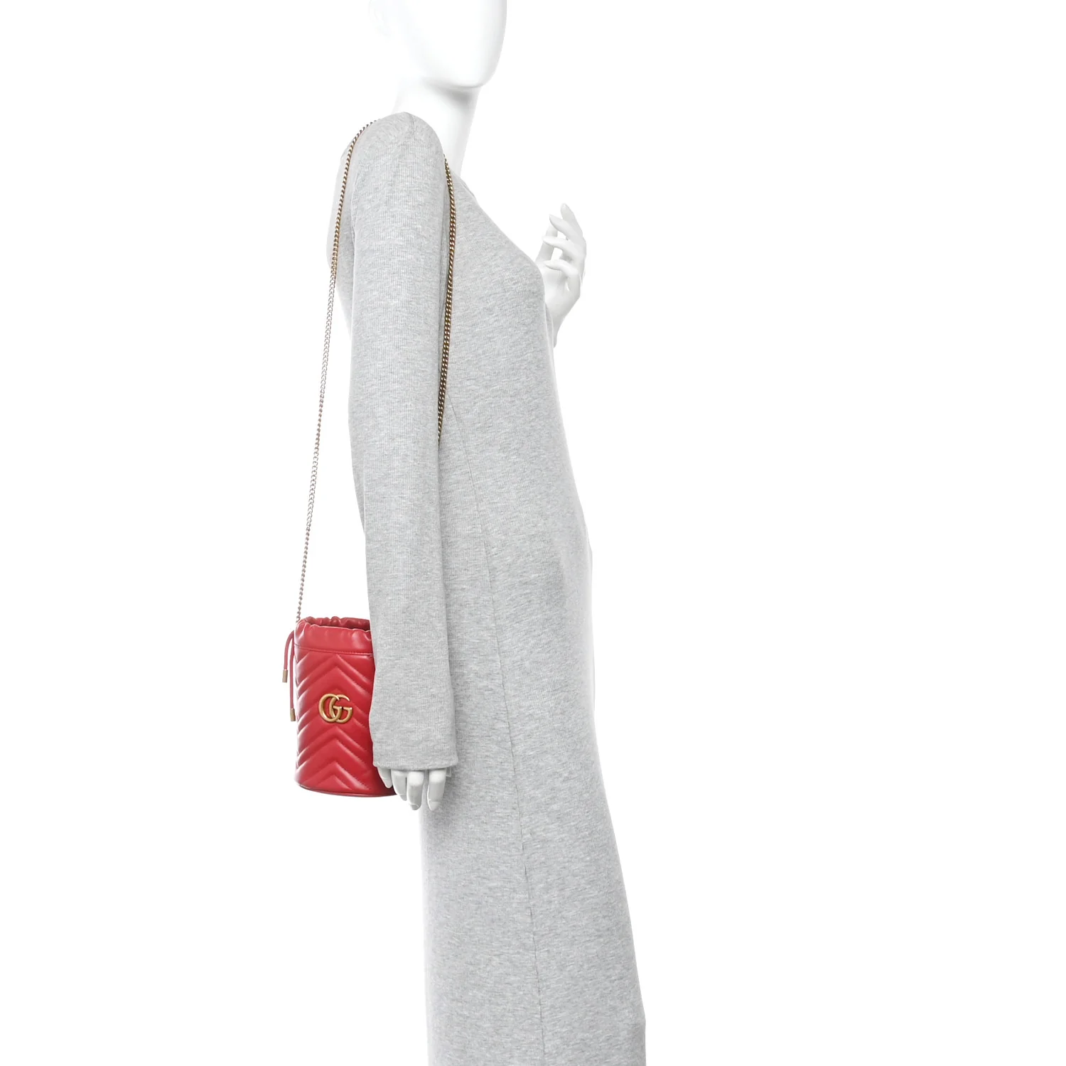 Calfskin Matelasse Mini GG Marmont 2.0 Bucket Bag Hibiscus Red