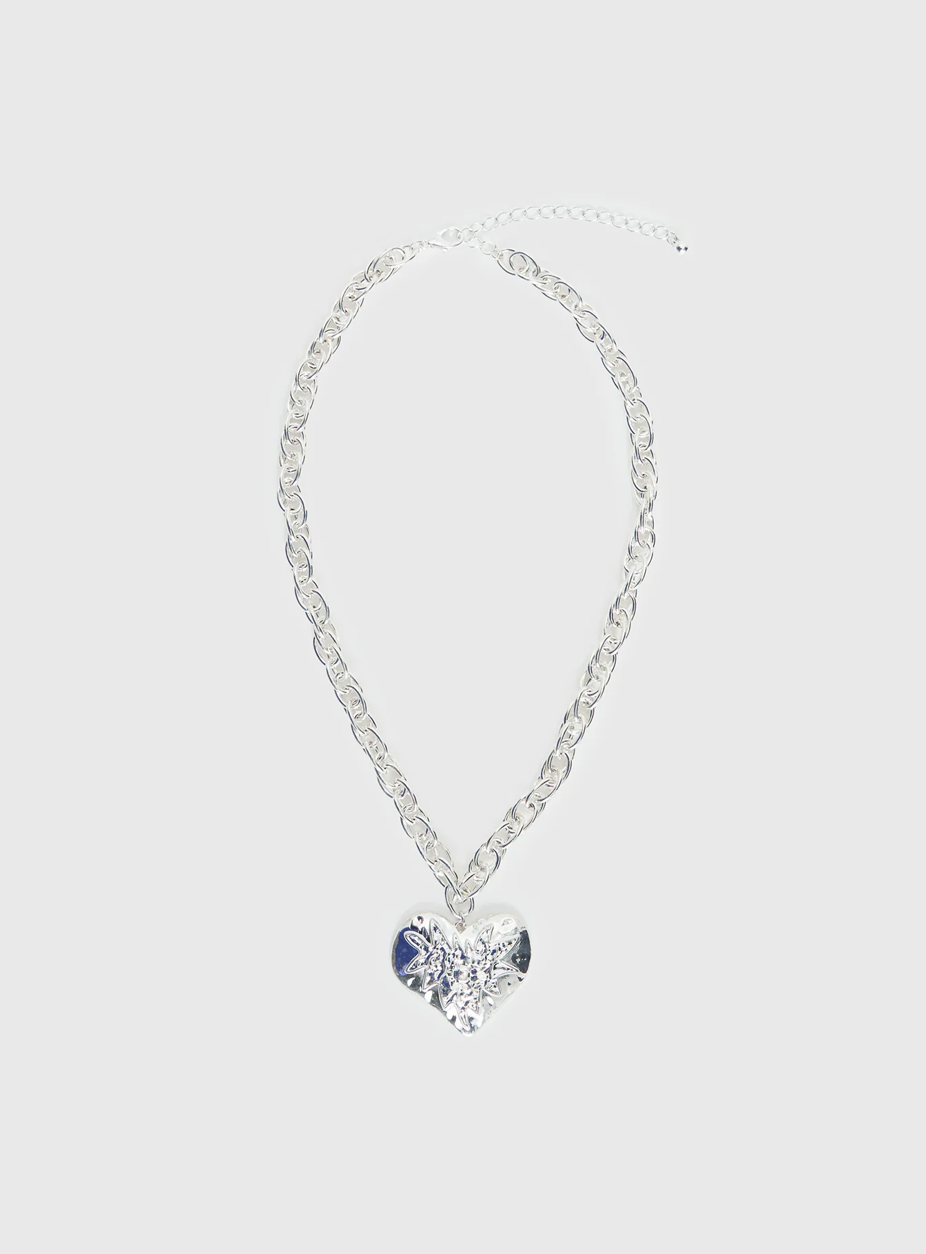 Capree Chunky Heart Necklace Silver