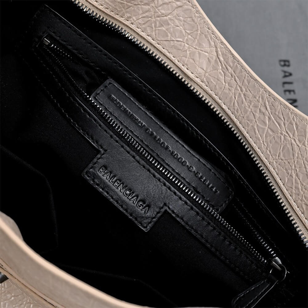 Balenciaga Women s Le City Bag Medium(HIGH-END GRADE) - Top Club