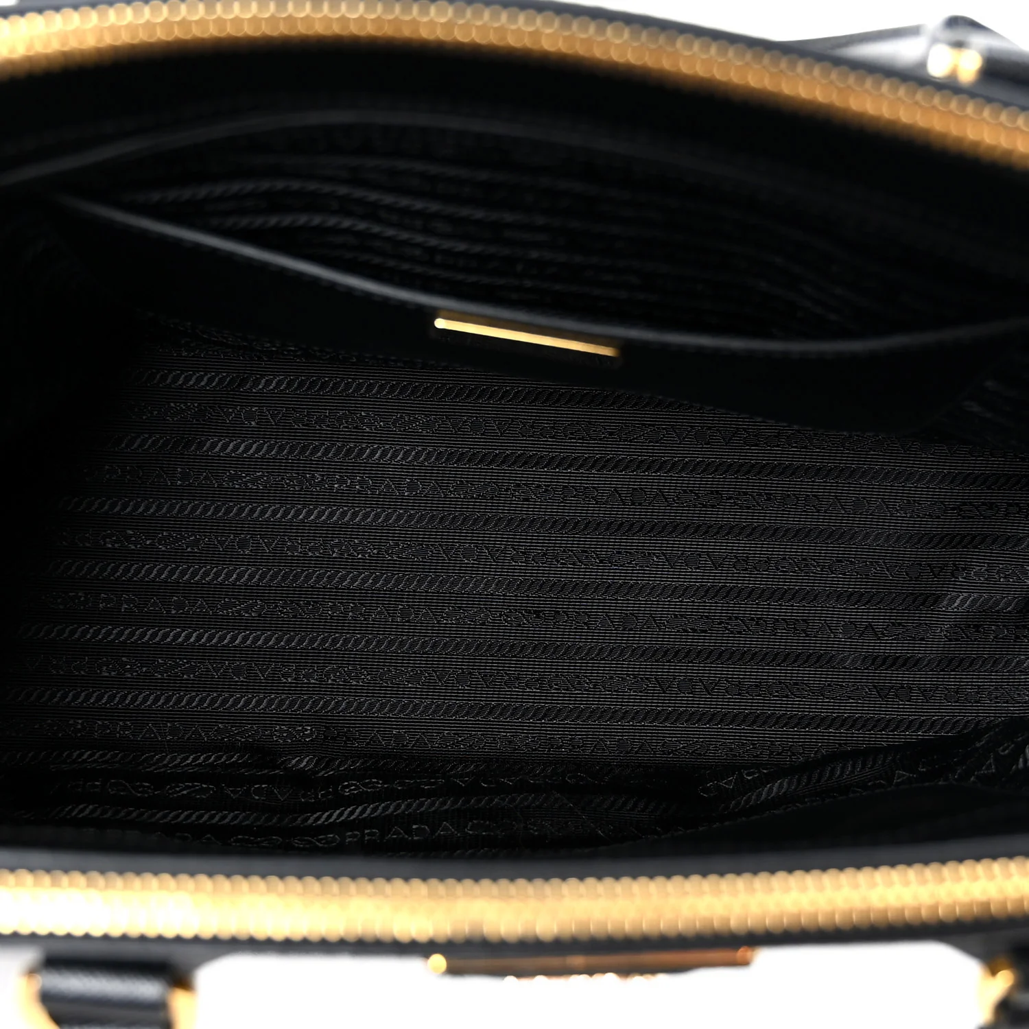 Saffiano Medium Galleria Double Zip Tote Black - Top Club