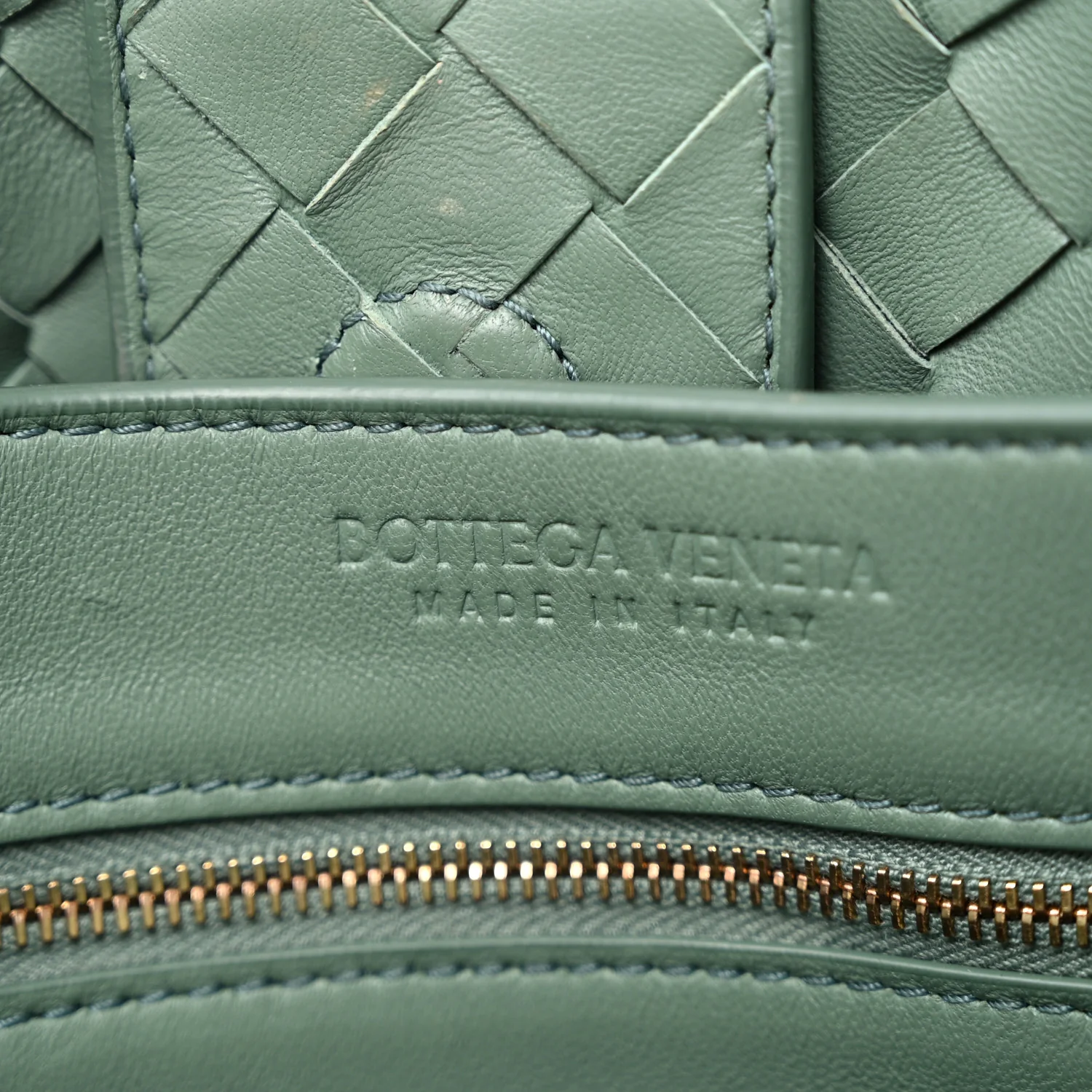 Nappa Intrecciato Medium Andiamo Shoulder Bag Aloe - Top Club