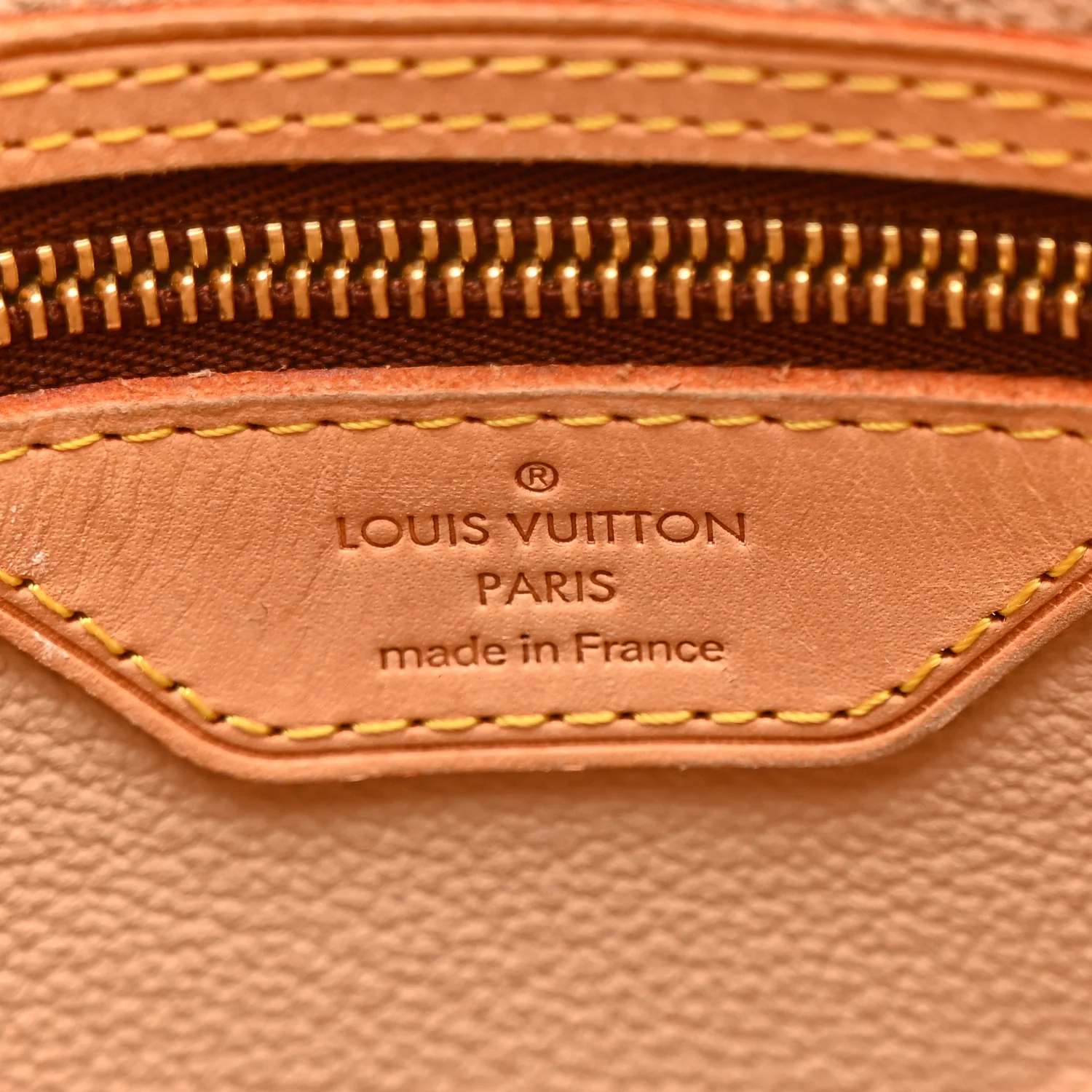Monogram Petit Bucket 23 - Top Club