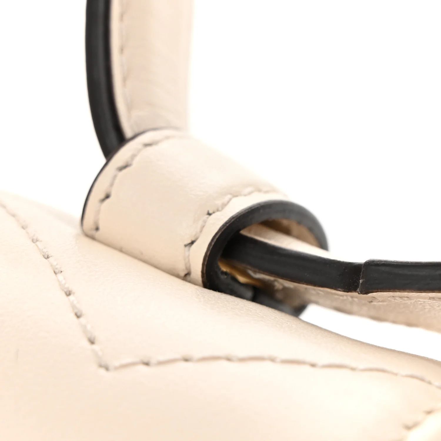 Calfskin Matelasse Mini GG Marmont Top Handle Shoulder Bag White - Top Club