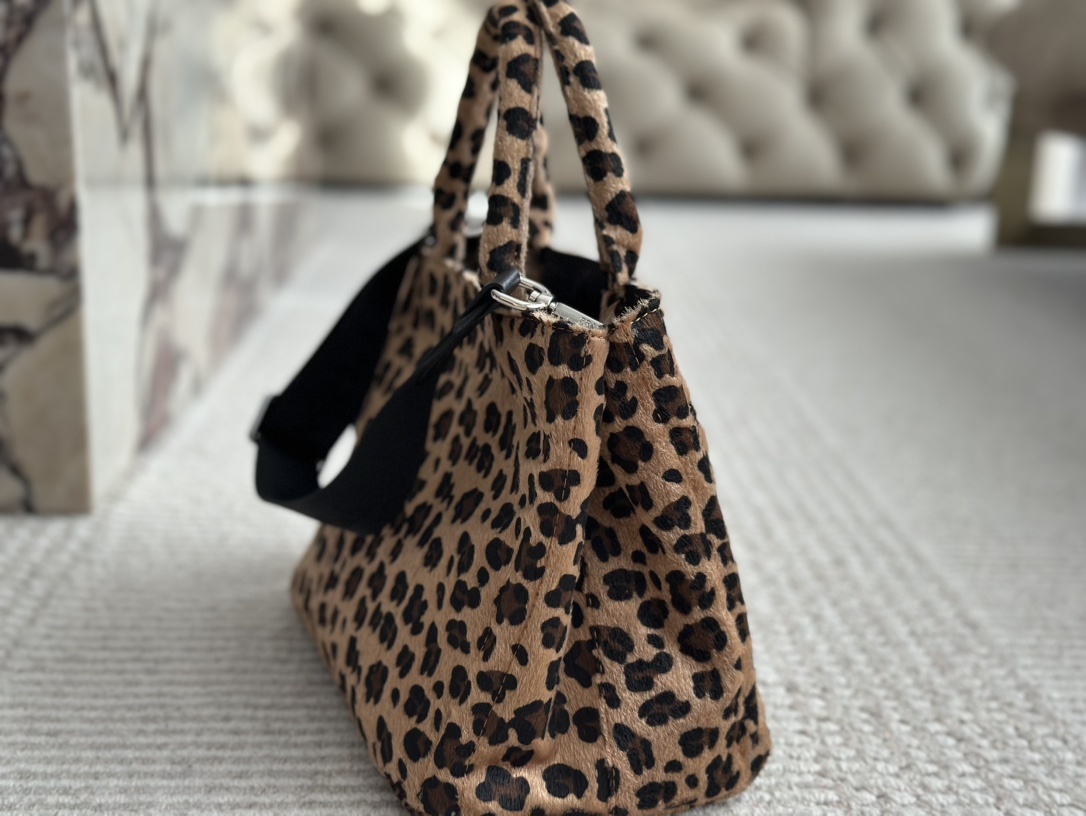 Pra new arrival tote bag 006  size:30 * 20cm - Top Club