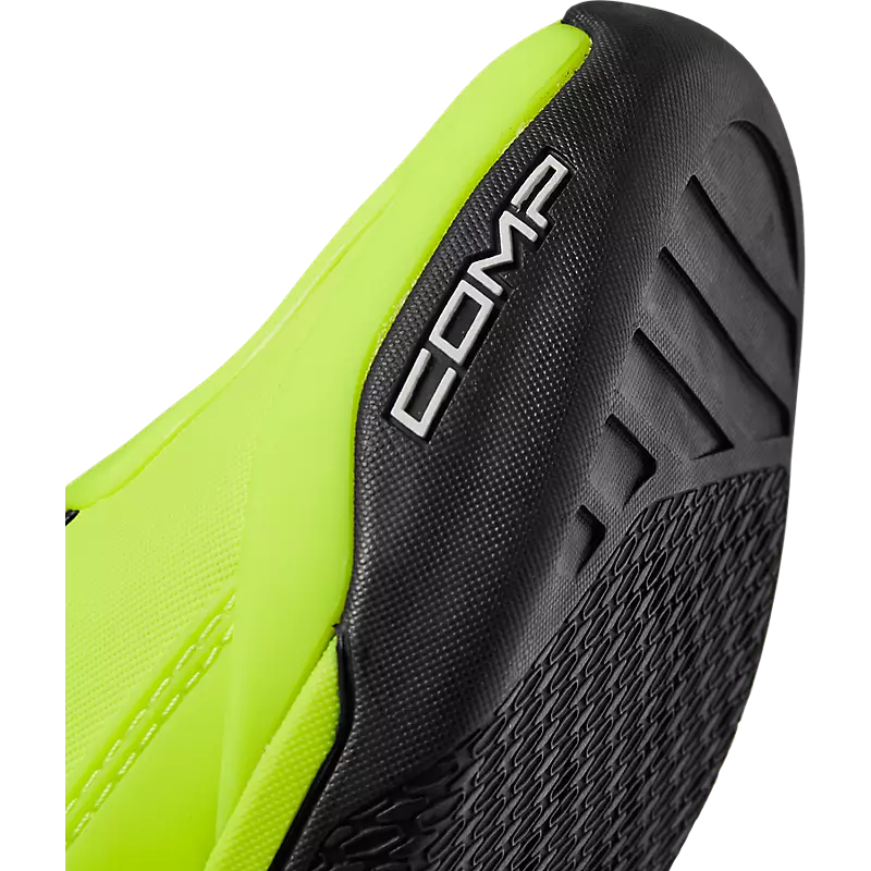 Complete boots