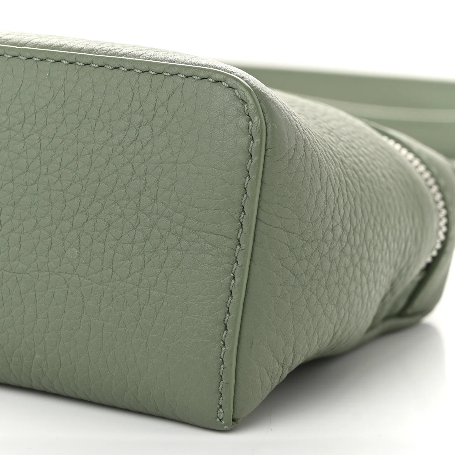 Grained Calfskin L19 Extra Pocket Pouch Sage Brush Leaves - Top Club