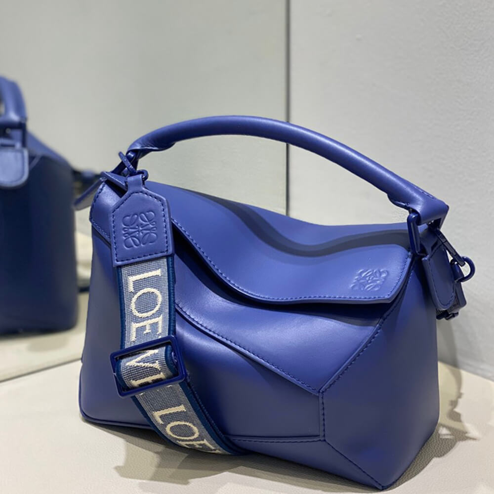LOEWE Small Puzzle Bag - Top Club
