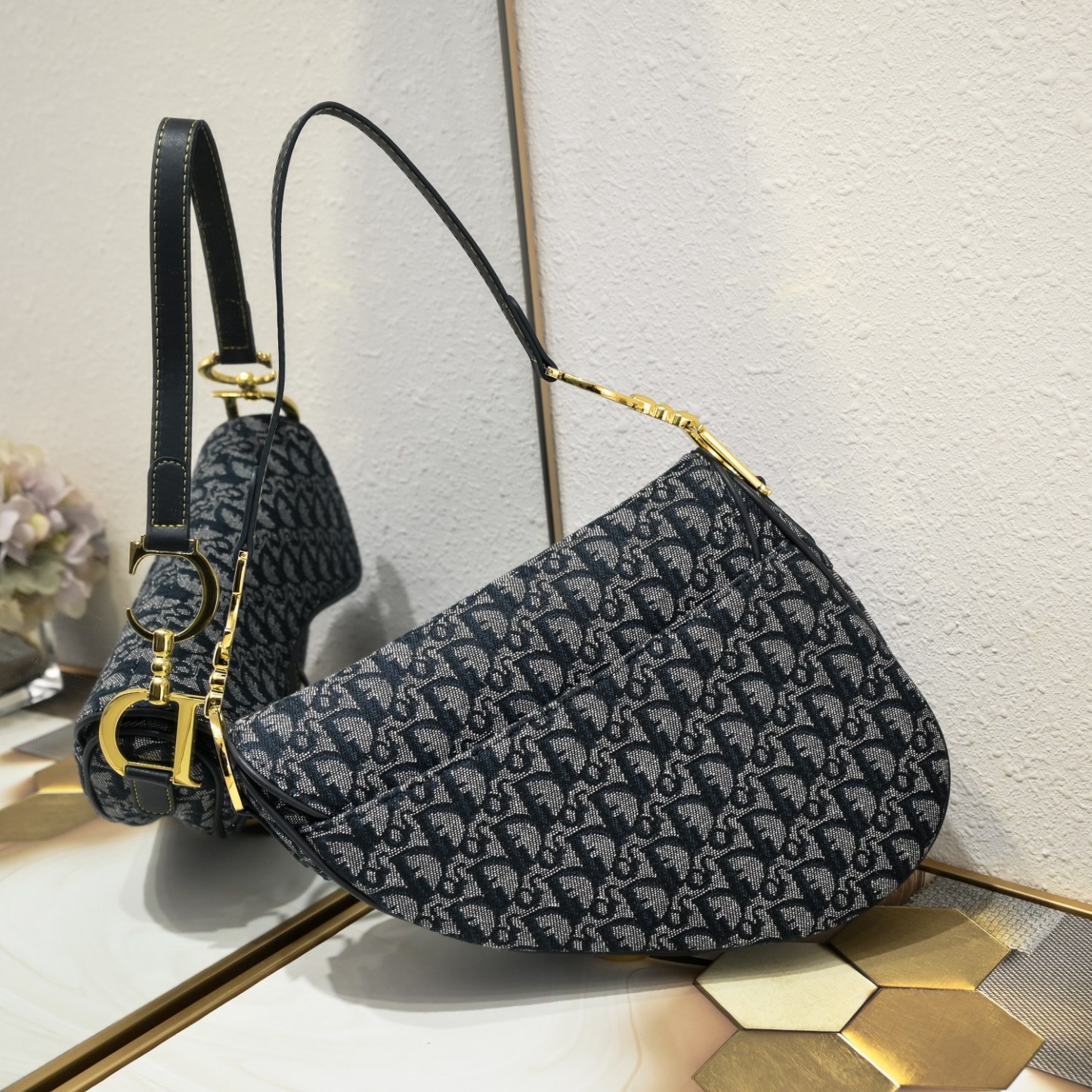 D saddle Be a classic with classics size: 25.5 x 20 x 6.5 cm - Top Club
