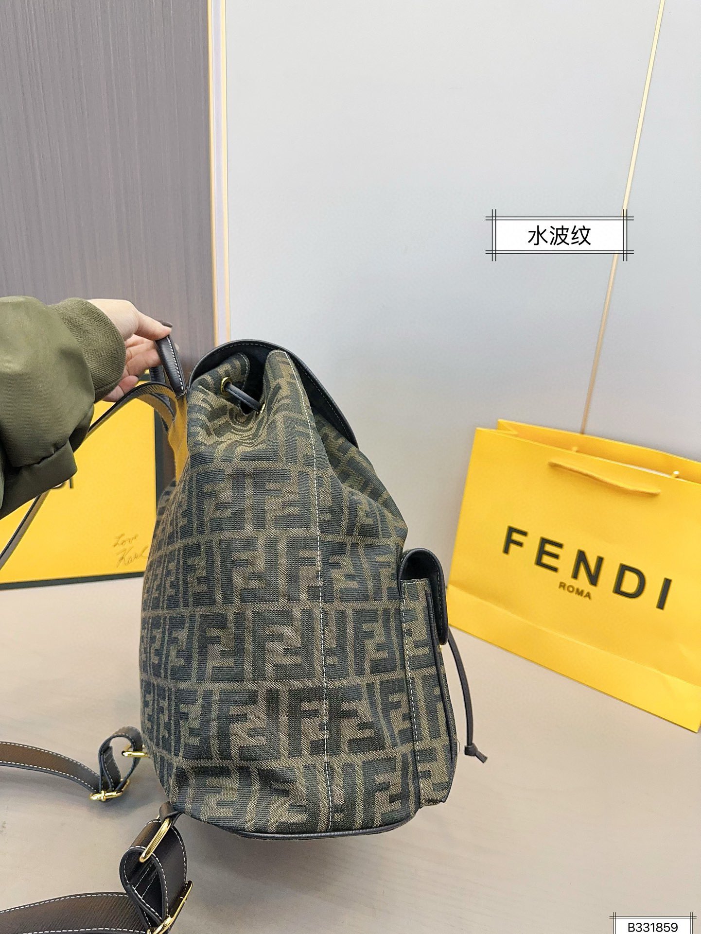 Fen new arrival backpack size: 31*35 cm - Top Club